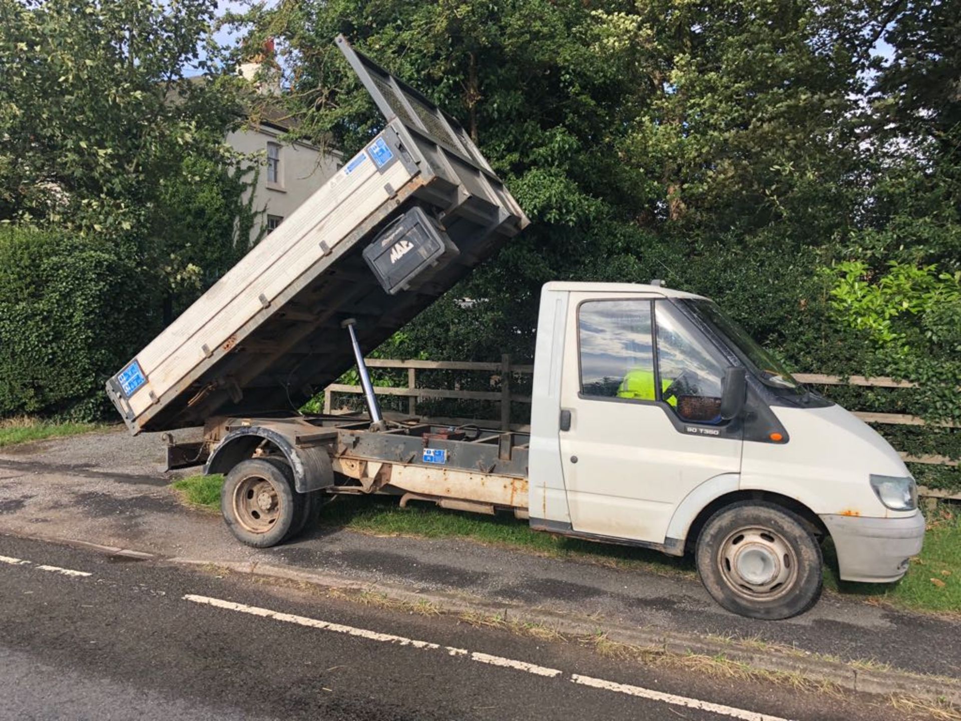 2003/53 REG FORD TRANSIT 350 MWB TD WHITE DIESEL TIPPER *NO VAT*