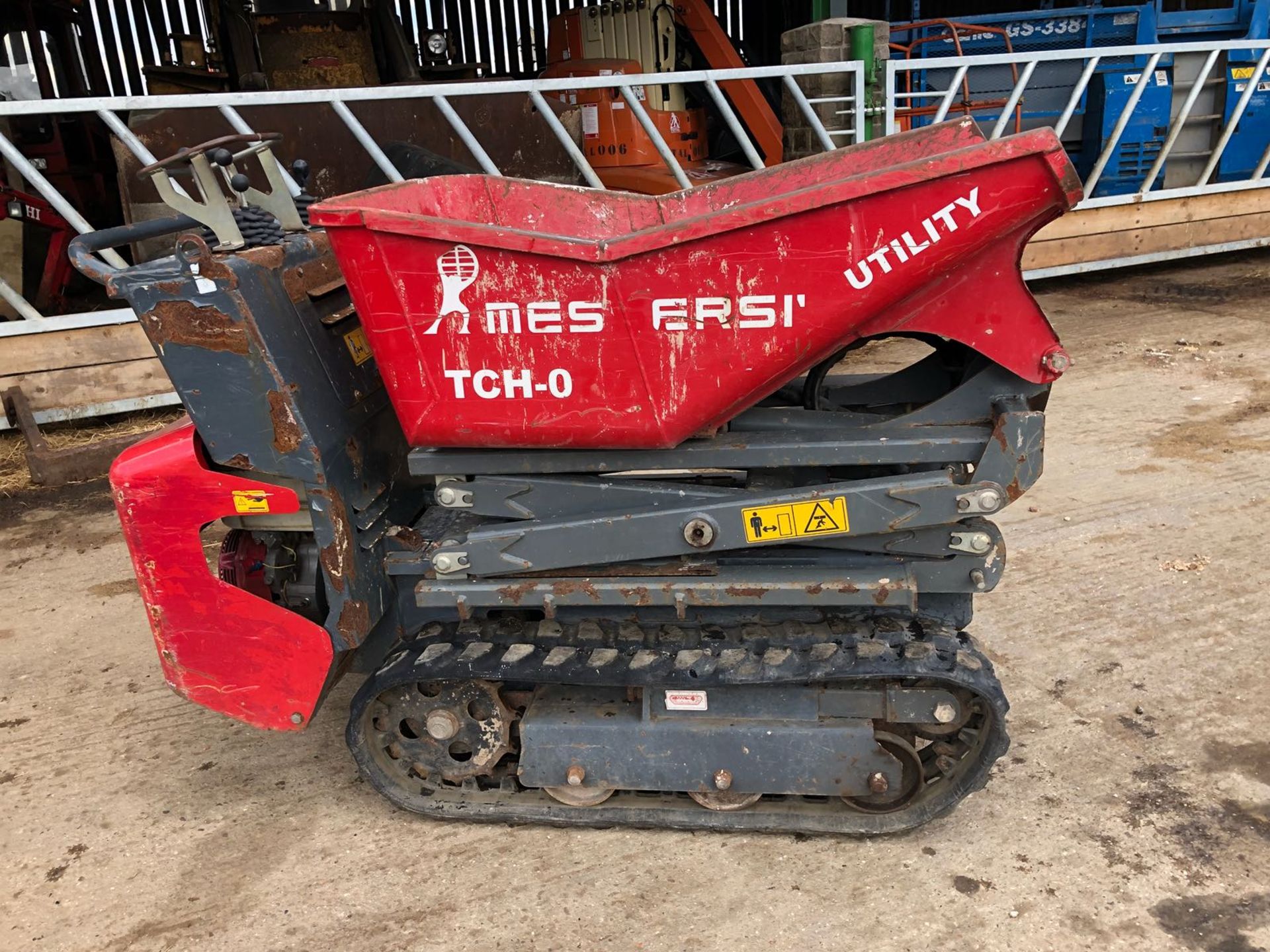 MESSERSI TCH-07D DIESEL TRACKED MINI DUMPER 500 KG *PLUS VAT* - Image 8 of 9