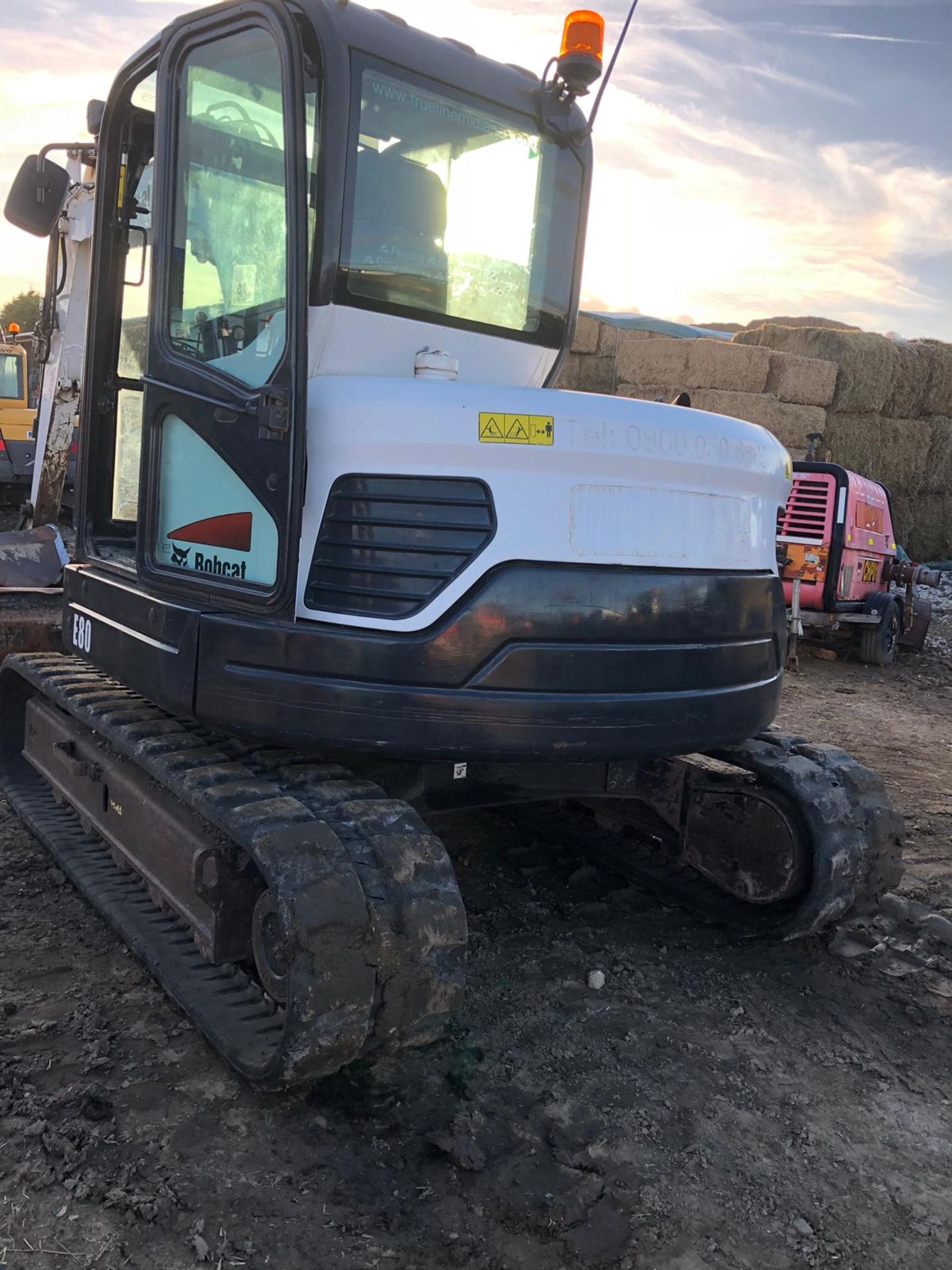 2011 - BOBCAT E80 TRACKED COMPACT EXCAVATOR 8 TONNE - X3 BUCKETS INCLUDED *PLUS VAT* - Image 8 of 16