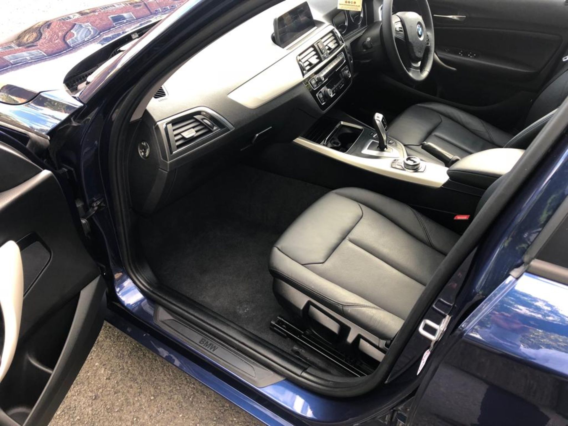 2018/67 REG BMW 118D SE AUTOMATIC BLUE DIESEL 5 DOOR HATCHBACK, SHOWING 0 FORMER KEEPERS *NO VAT* - Image 13 of 18