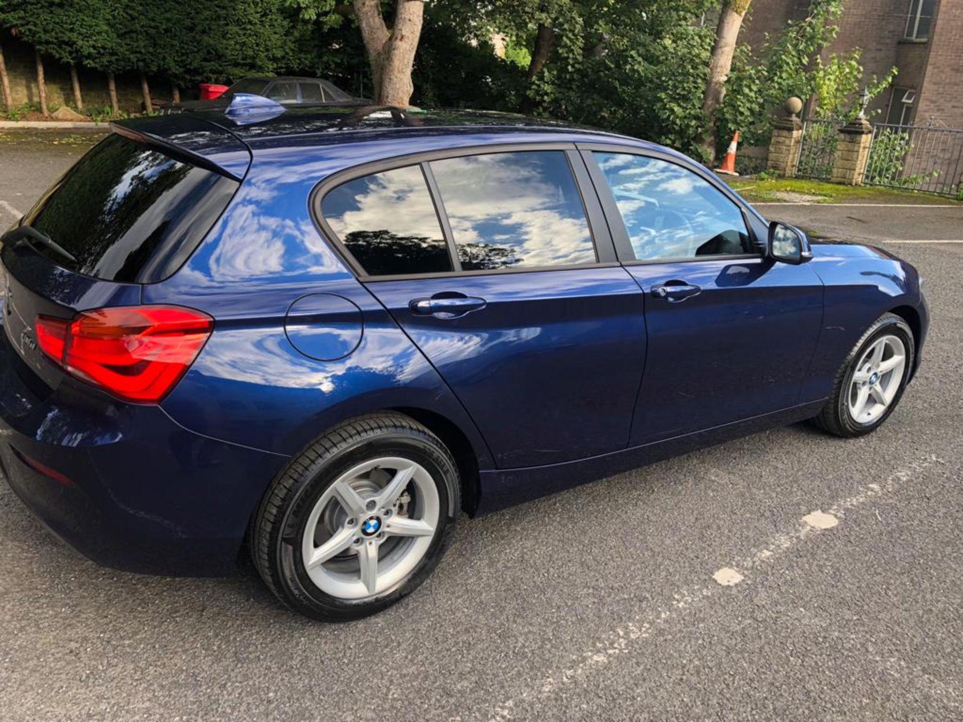 2018/67 REG BMW 118D SE AUTOMATIC BLUE DIESEL 5 DOOR HATCHBACK, SHOWING 0 FORMER KEEPERS *NO VAT* - Image 6 of 18