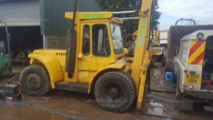 HYSTER 7 TON TWIN WHEELED FORK LIFT, BATTERY WAS FLAT BUT BELIEVED TO FUNCTION CORRECTLY *PLUS VAT*
