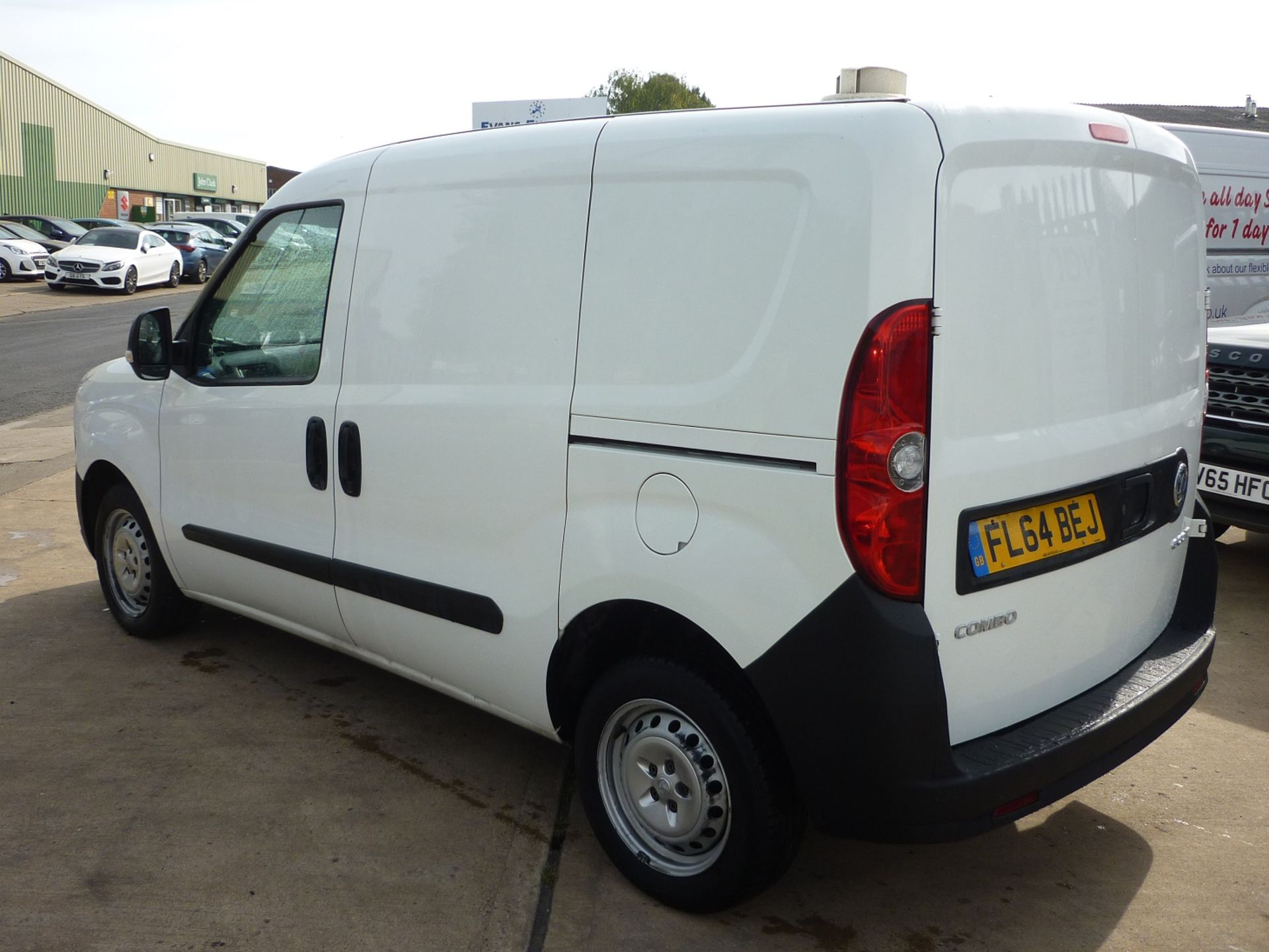 2014/64 REG VAUXHALL COMBO 2000 L1H1 CDTI SS E DIESEL PANEL VAN, SHOWING 0 FORMER KEEPERS *PLUS VAT* - Image 3 of 4