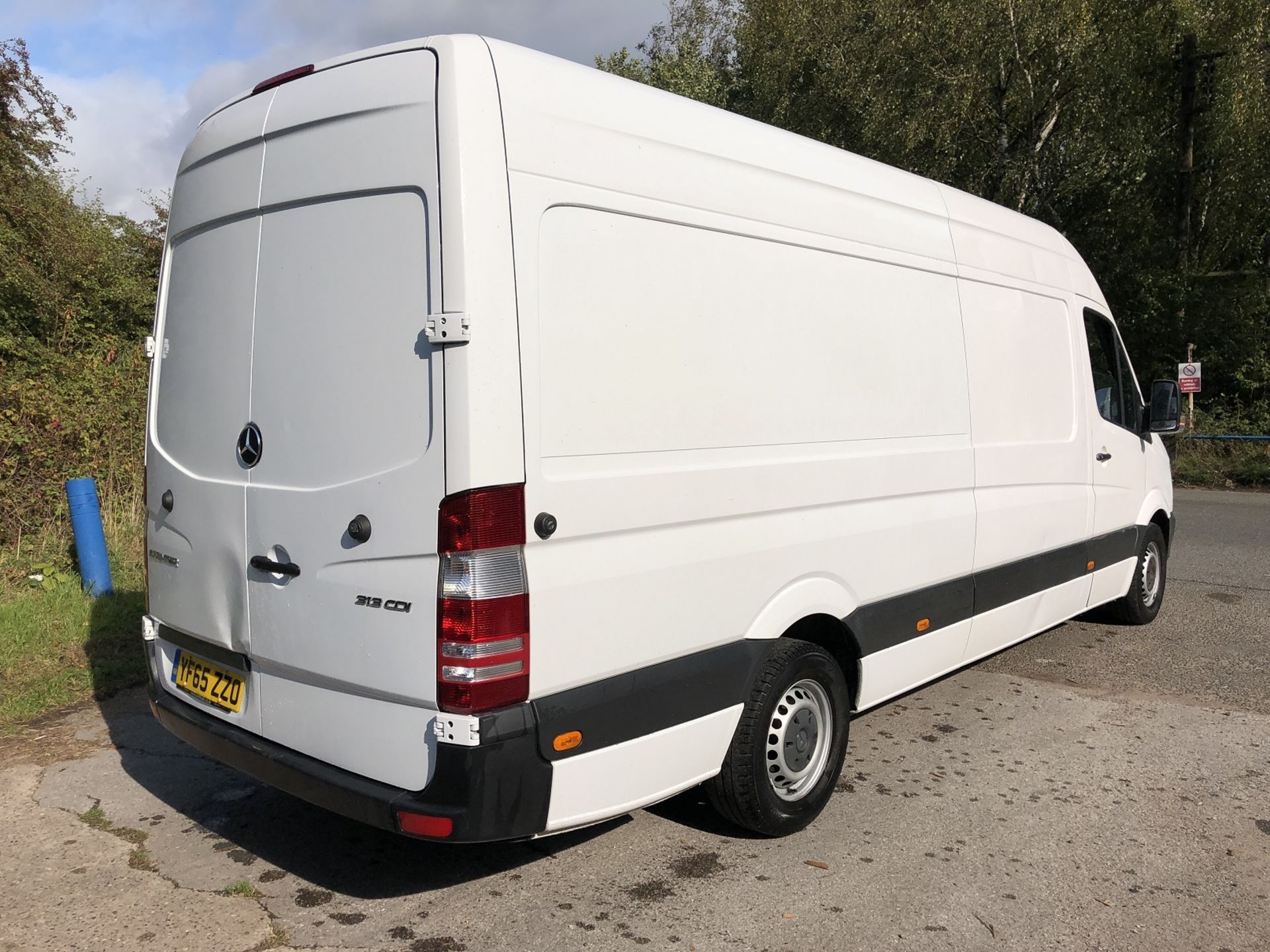 2015/65 REG MERCEDES-BENZ SPRINTER 313 CDI WHITE DIESEL PANEL VAN, SHOWING 1 FORMER KEEPER *NO VAT* - Image 6 of 17