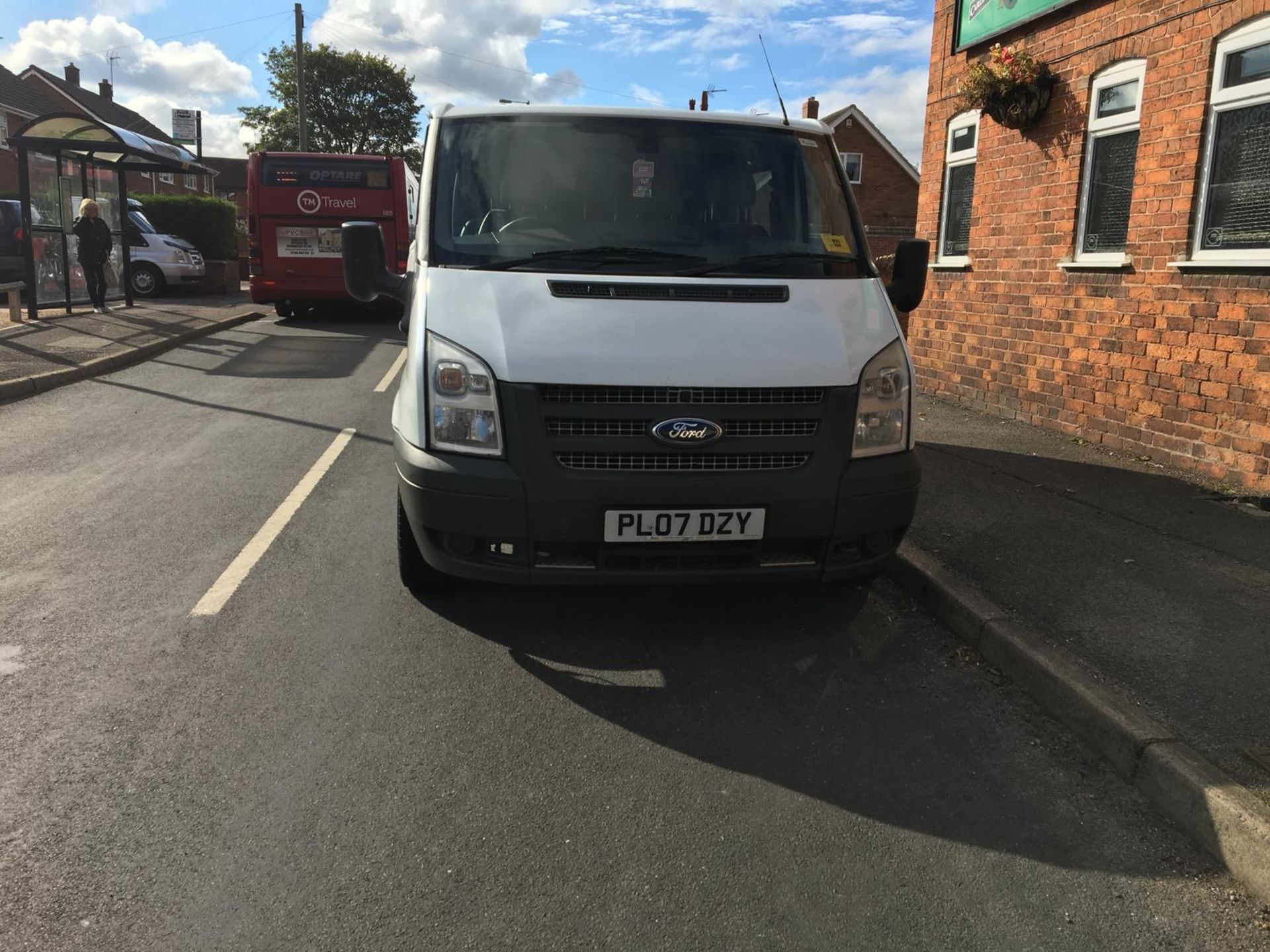 2007/07 REG FORD TRANSIT 85 T280S DOUBLE CAB 6 SEATER DIESEL VAN, SHOWING 1 FORMER KEEPER *NO VAT* - Image 2 of 9