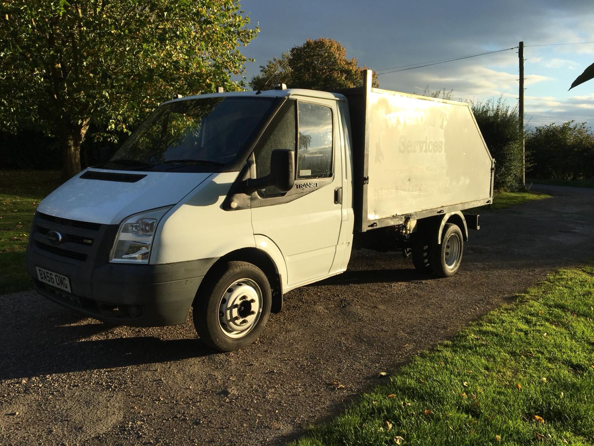 2007/56 REG FORD TRANSIT 100 T350M RWD WHITE DIESEL TIPPER, SHOWING 0 FORMER KEEPERS *NO VAT* - Image 3 of 10