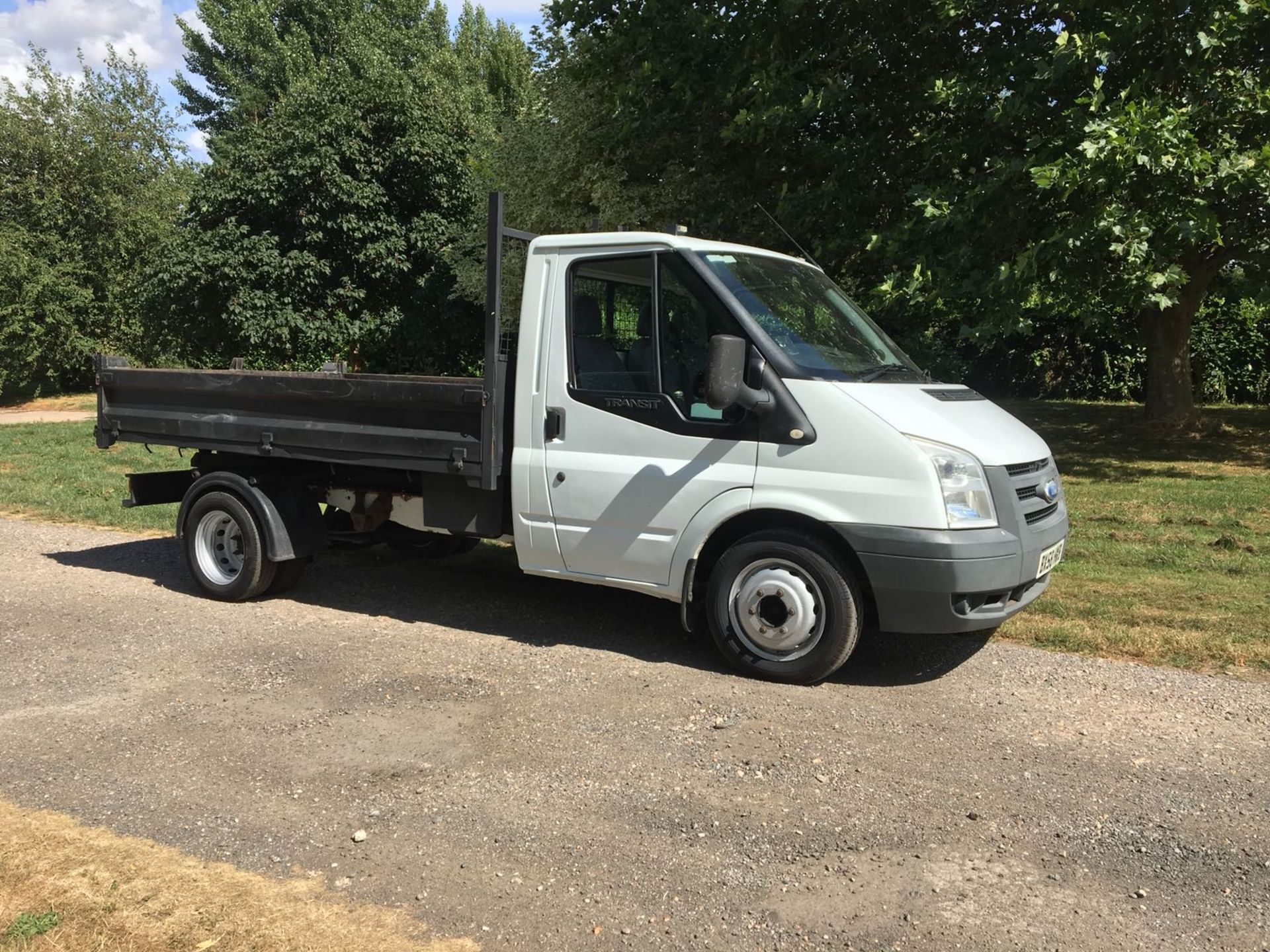 2008/58 REG FORD TRANSIT 100 T350M RWD WHITE DIESEL TIPPER, SHOWING 0 FORMER KEEPERS *NO VAT*