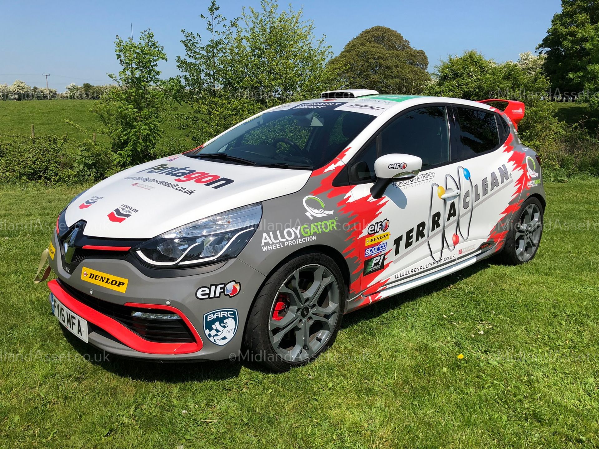 2016/16 REG RENAULT CLIO RS TROPHY 220 BHP, 2 YEAR WARRANTY REMAINING - Image 5 of 28