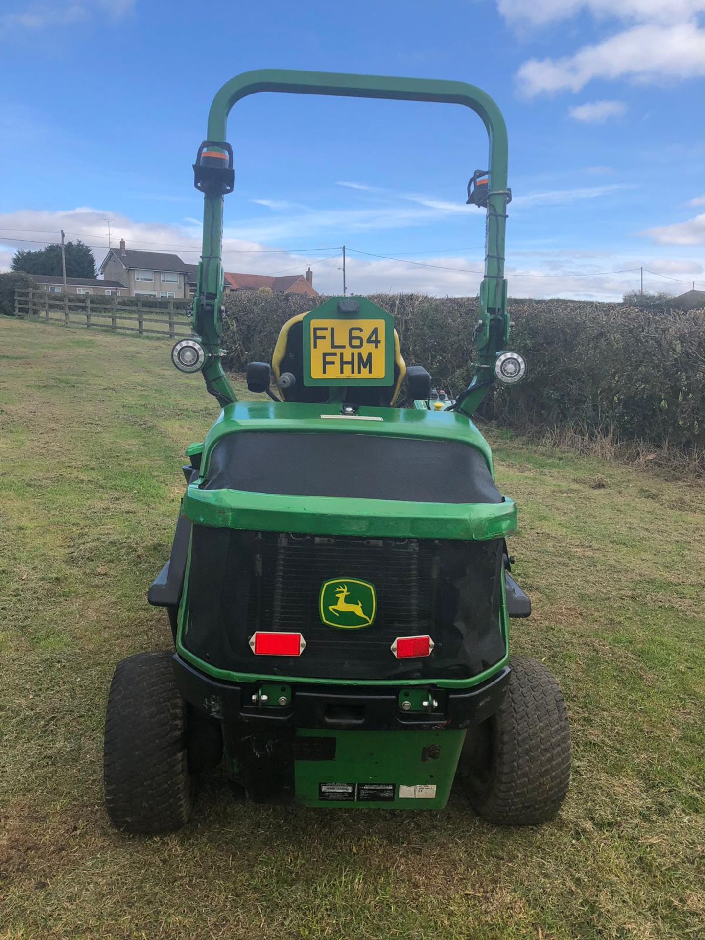 2015/64 REG JOHN DEERE 1570 MOWER WITH FLAIL DECK HEAD, EX LEICESTER-SHIRE COUNCIL *PLUS VAT* - Image 7 of 26