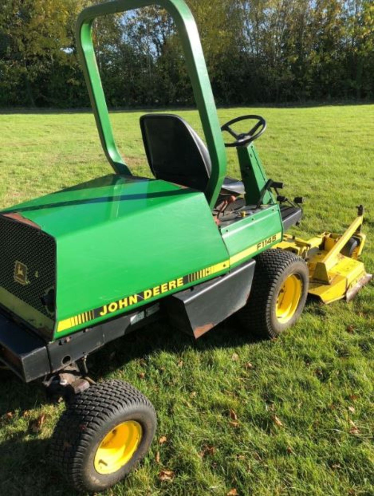 JOHN DEERE F1145 UPFRONT ROTARY 60" CUT REAR DISCHARGE DIESEL MOWER *NO VAT* - Image 3 of 4