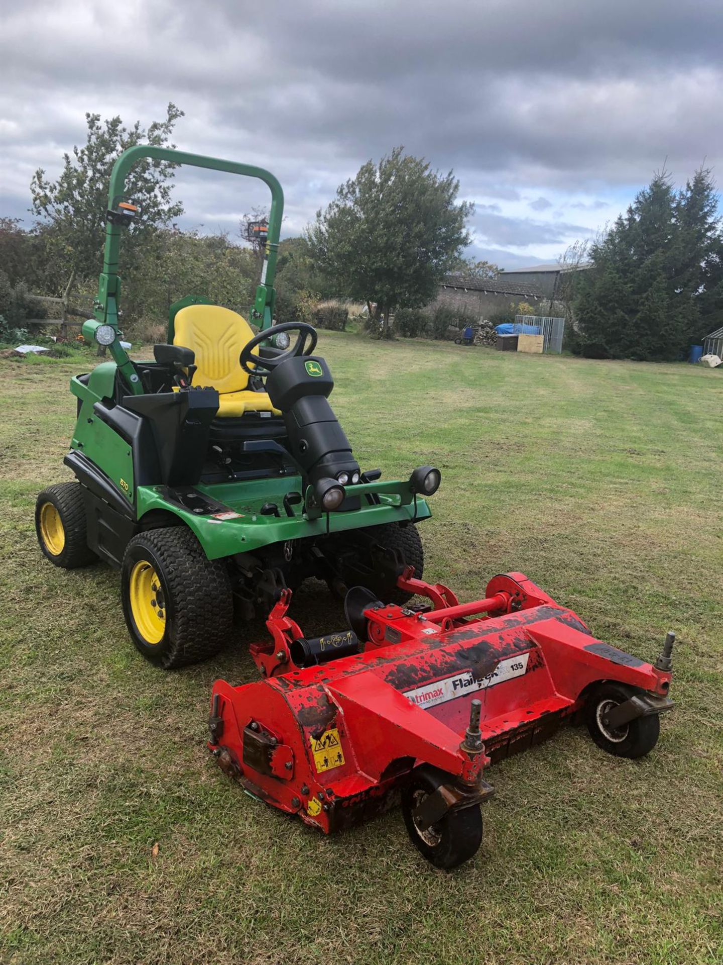 2015/64 REG JOHN DEERE 1570 MOWER WITH FLAIL DECK HEAD, EX LEICESTER-SHIRE COUNCIL *PLUS VAT* - Image 9 of 26