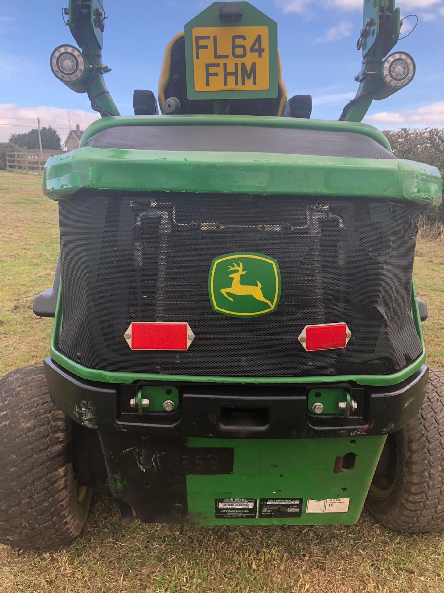 2015/64 REG JOHN DEERE 1570 MOWER WITH FLAIL DECK HEAD, EX LEICESTER-SHIRE COUNCIL *PLUS VAT* - Image 15 of 26