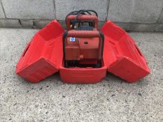 HILTI DC - SE20 WALL CHASER, C/W CARRYING CASE YEAR 2016 *PLUS VAT*