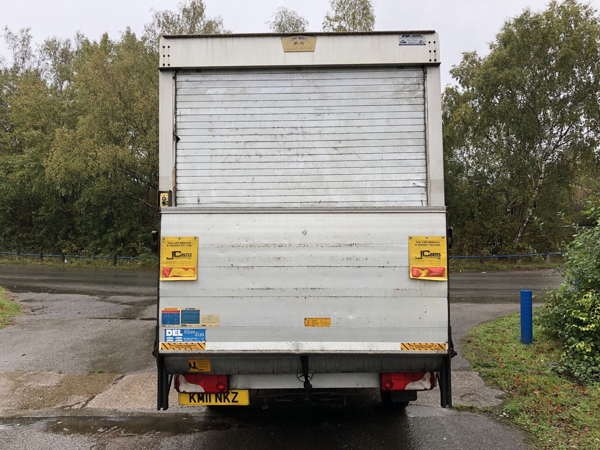 2011/11 REG MERCEDES-BENZ SPRINTER 313 CDI WHITE DIESEL BOX VAN, SHOWING 2 FORMER KEEPERS *NO VAT* - Image 5 of 17