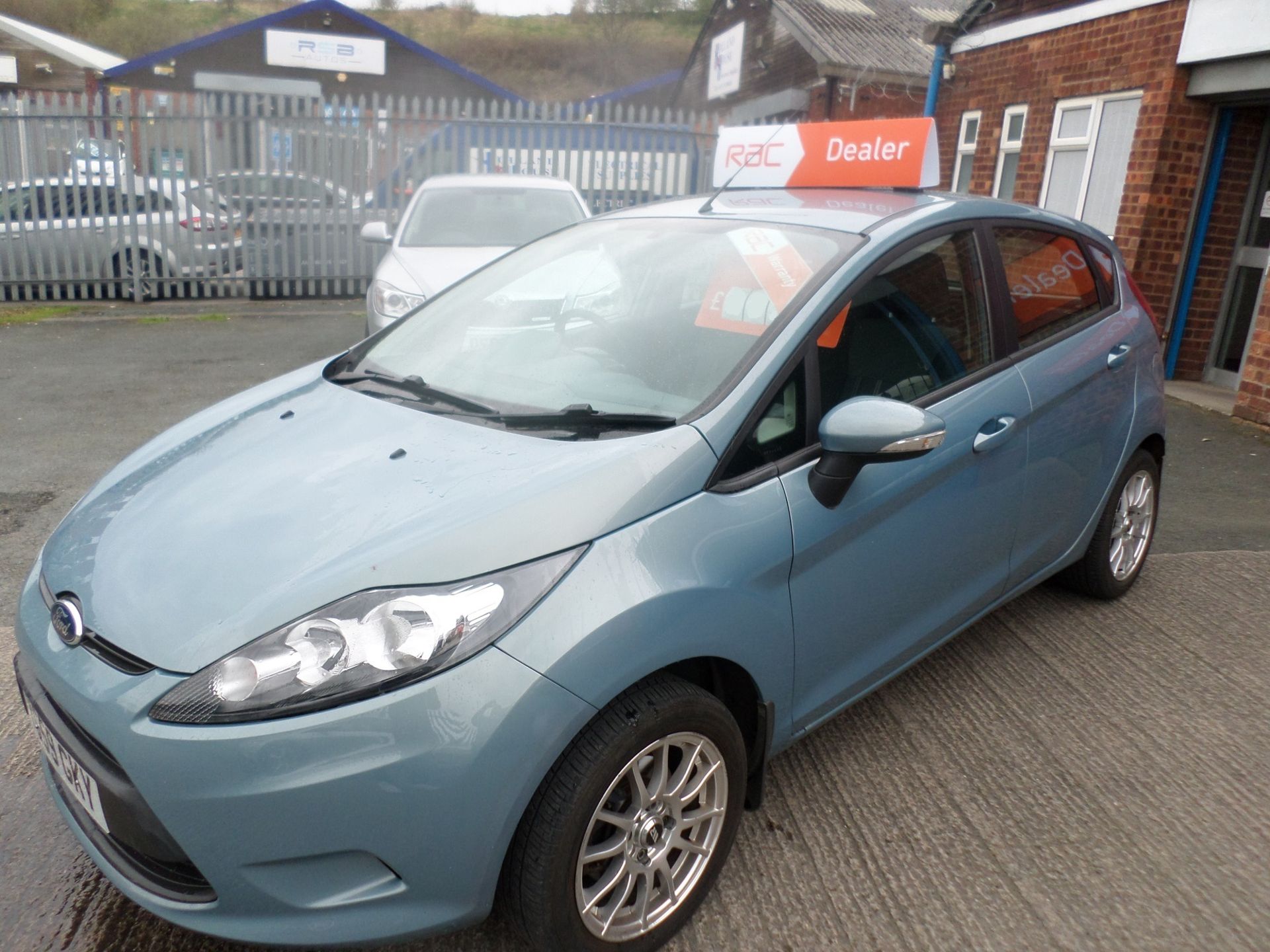 2009/59 REG FORD FIESTA STYLE 68 TDCI DIESEL 5 DOOR HATCHBACK, SHOWING 0 FORMER KEEPERS *NO VAT* - Image 2 of 10