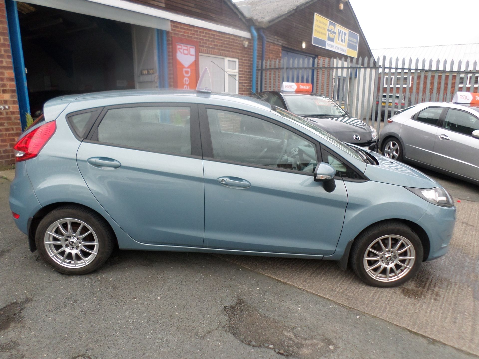 2009/59 REG FORD FIESTA STYLE 68 TDCI DIESEL 5 DOOR HATCHBACK, SHOWING 0 FORMER KEEPERS *NO VAT* - Image 6 of 10