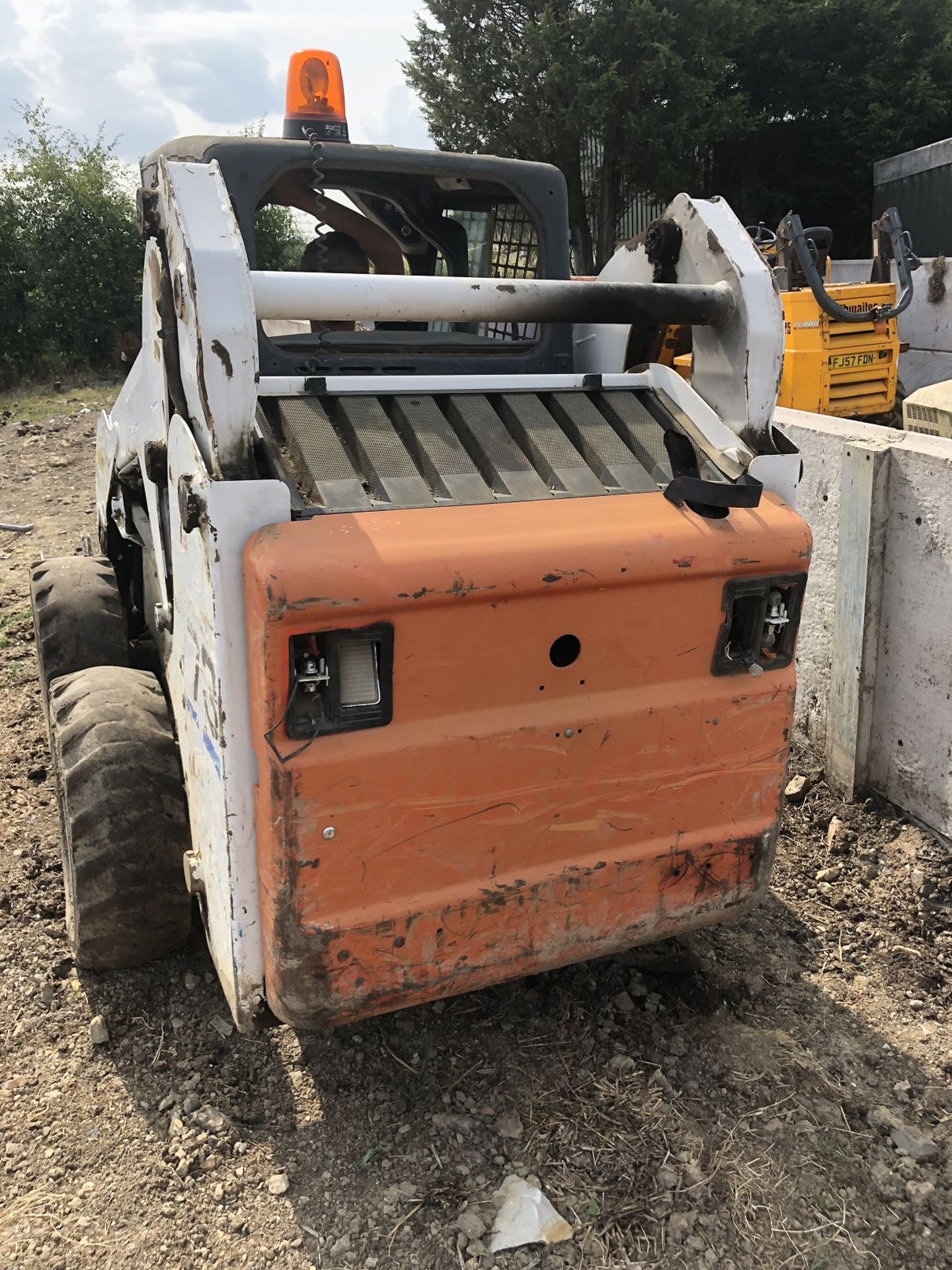 BOBCAT 773 SKIDSTEER LOADER, SHOWING 3270 HOURS (UNVERIFIED) *PLUS VAT* - Image 4 of 5