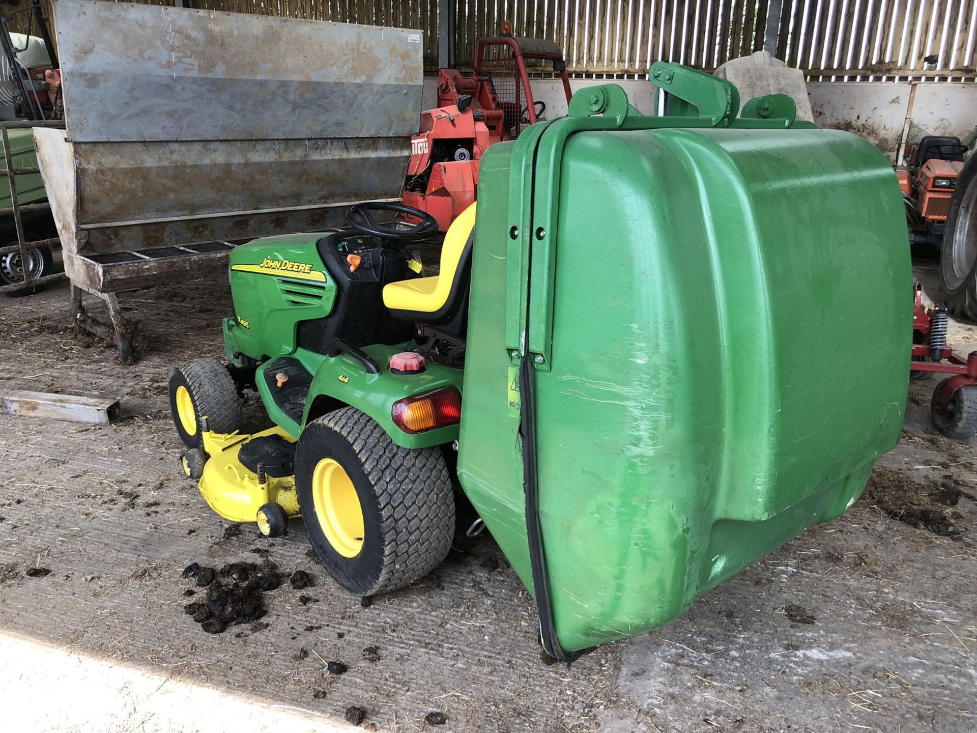 JOHN DEERE X495 4X4 RIDE ON LAWN MOWER *PLUS VAT* - Image 6 of 6