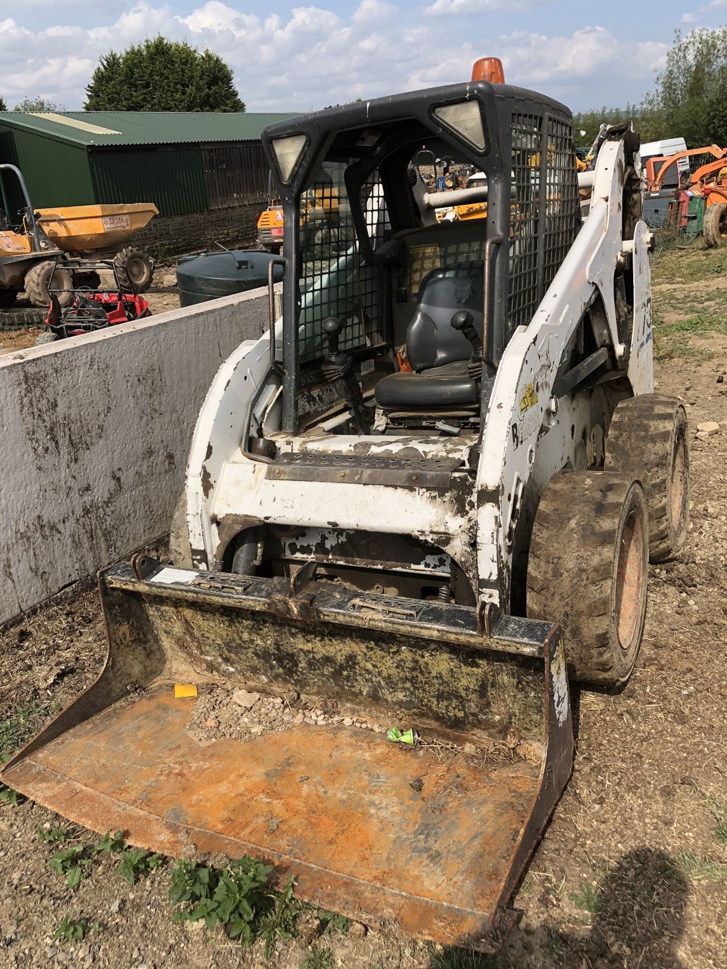 BOBCAT 773 SKIDSTEER LOADER, SHOWING 3270 HOURS (UNVERIFIED) *PLUS VAT*