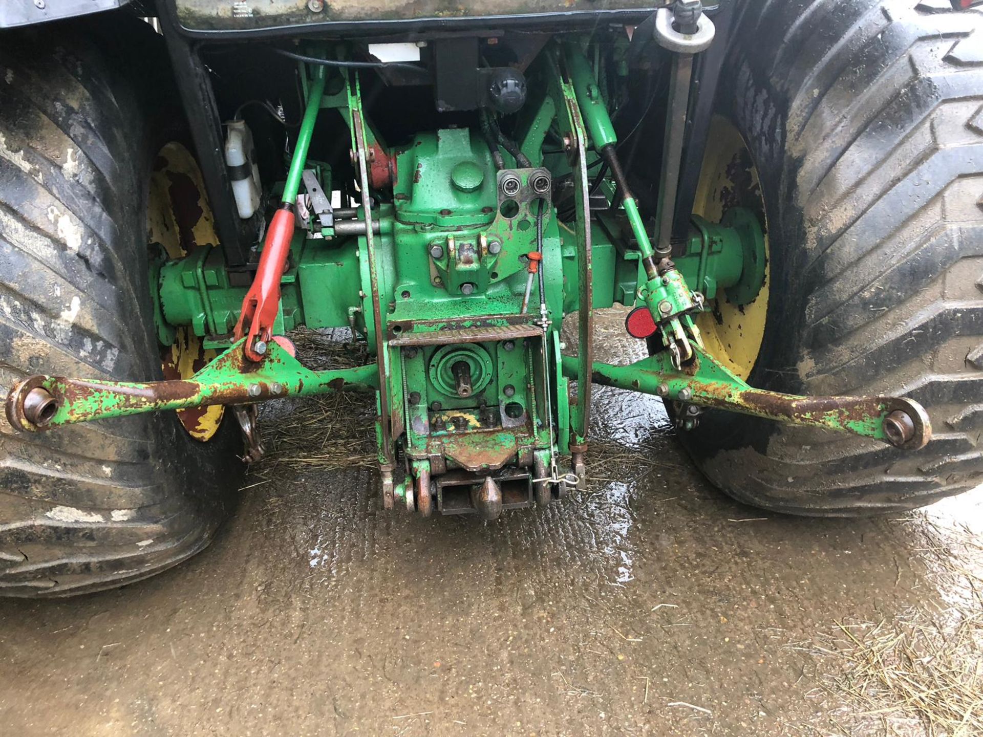 1988/F REG JOHN DEERE 1850 TRACTOR WITH FRONT LOADER *PLUS VAT* - Image 4 of 26