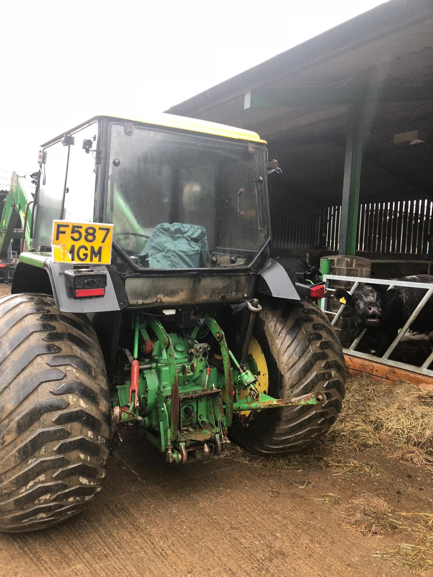 1988/F REG JOHN DEERE 1850 TRACTOR WITH FRONT LOADER *PLUS VAT* - Image 3 of 26