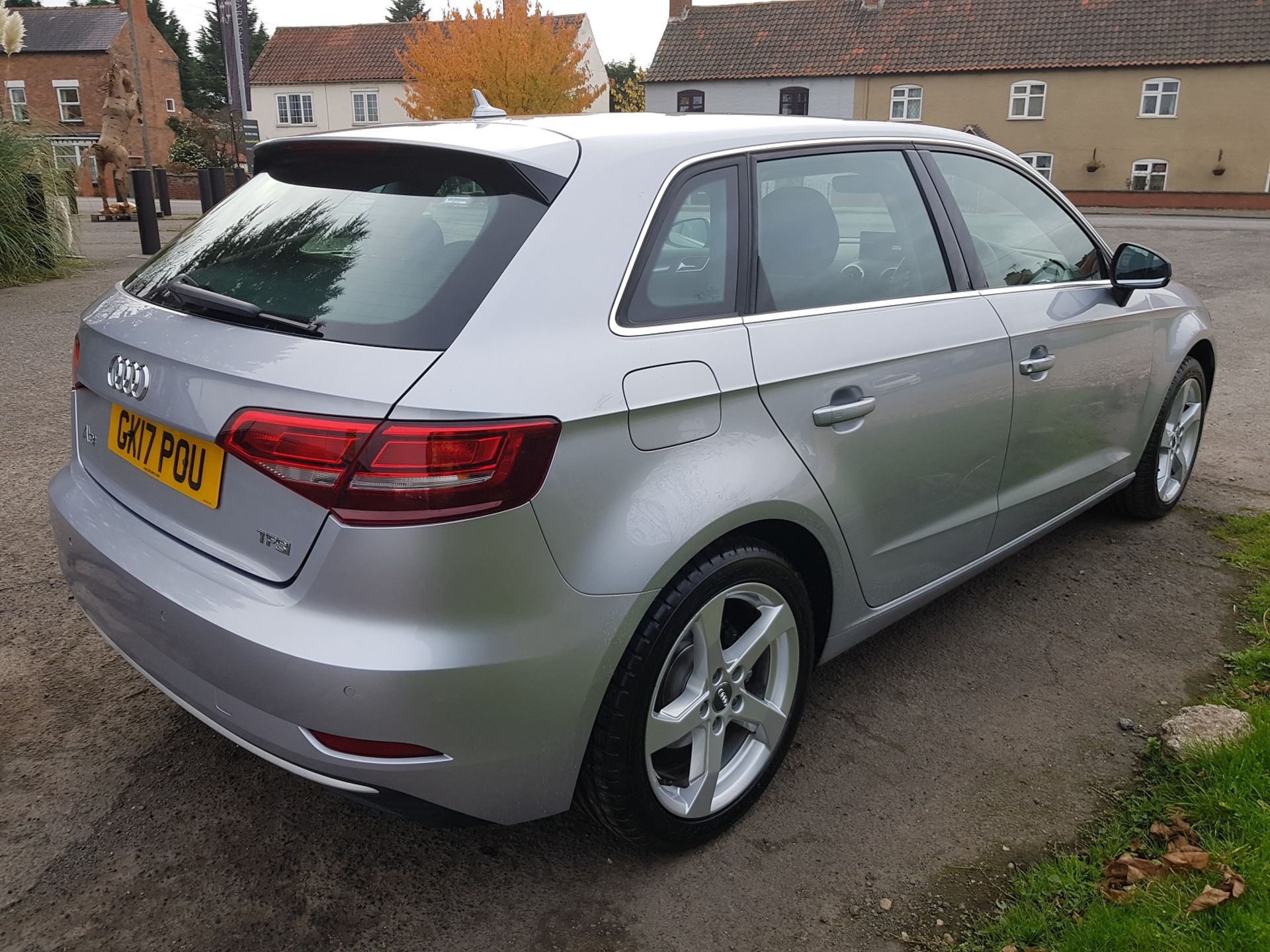 2017/17 REG AUDI A3 SPORT TFSI SEMI-AUTOMATIC 1.4 PETROL, SHOWING 1 FORMER KEEPER *NO VAT* - Image 6 of 19