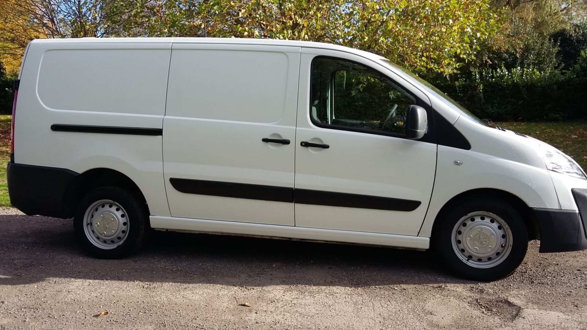 2012/62 REG PEUGEOT EXPERT 1200 L2H1 HDI WHITE DIESEL PANEL VAN, SHOWING 0 FORMER KEEPERS *NO VAT* - Image 2 of 13