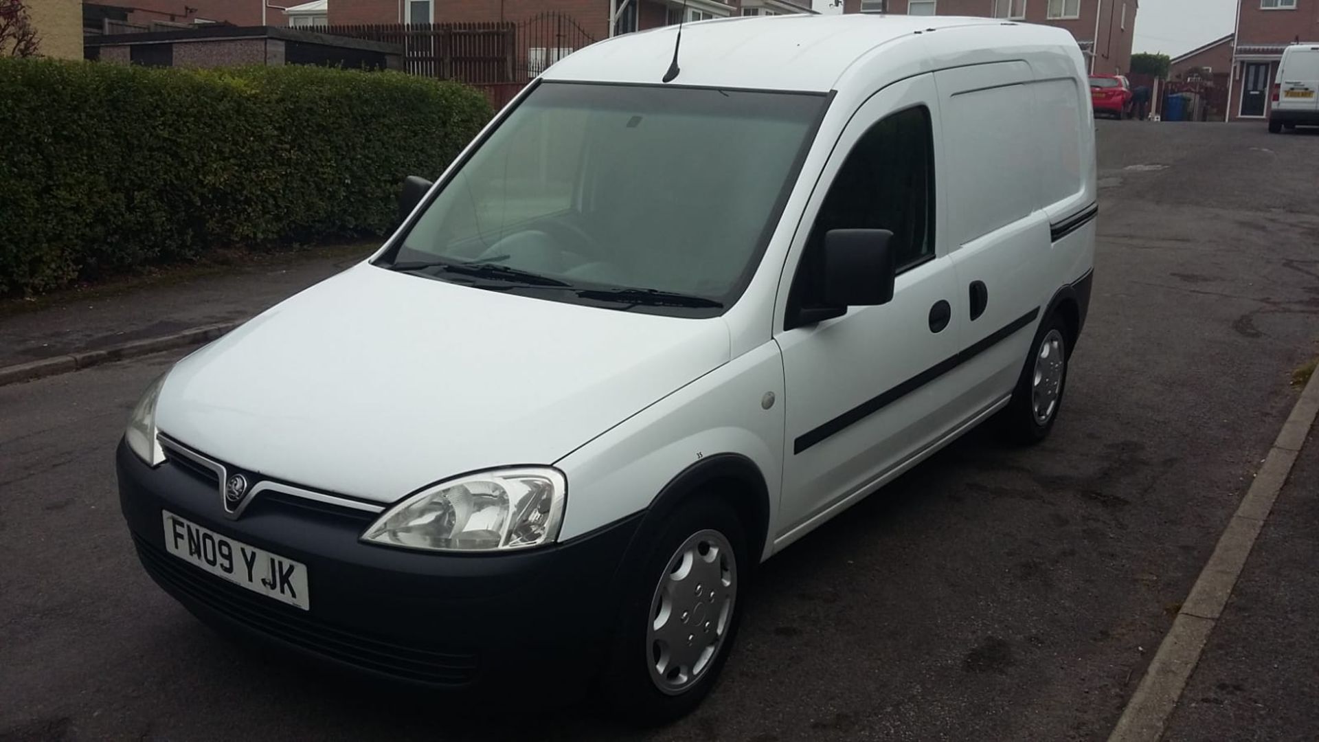 2009/09 REG VAUXHALL COMBO 2000 CDTI WHITE DIESEL VAN, SHOWING 1 FORMER KEEPER *NO VAT* - Image 3 of 6