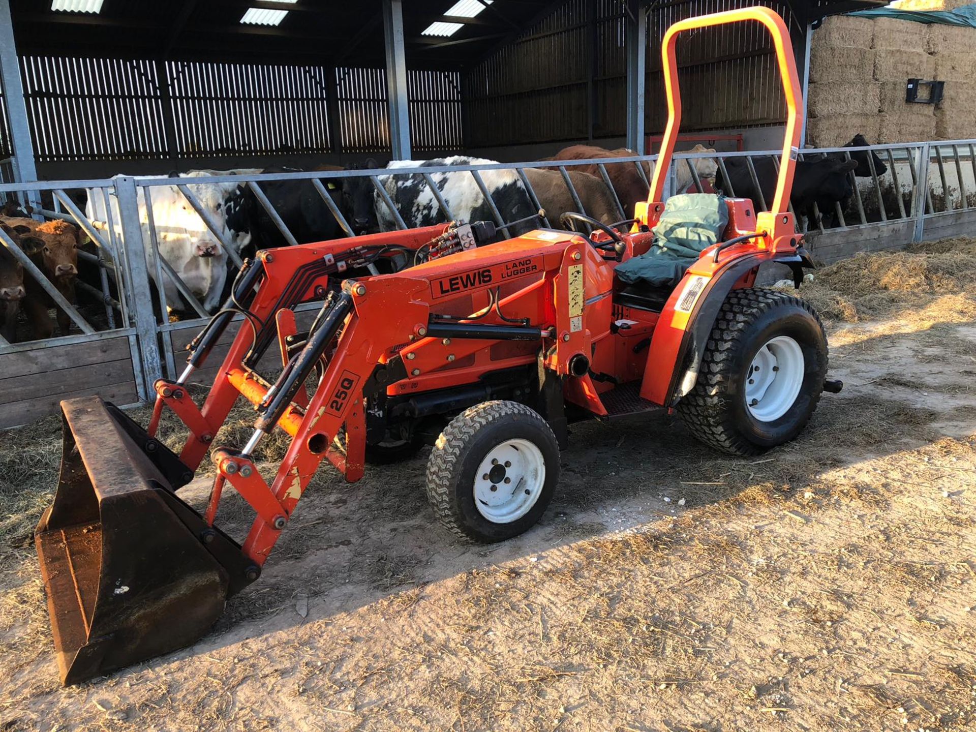 GOLDONI COMPACT TRACTOR WITH LEWIS FRONT LOADER *PLUS VAT* - Image 3 of 14