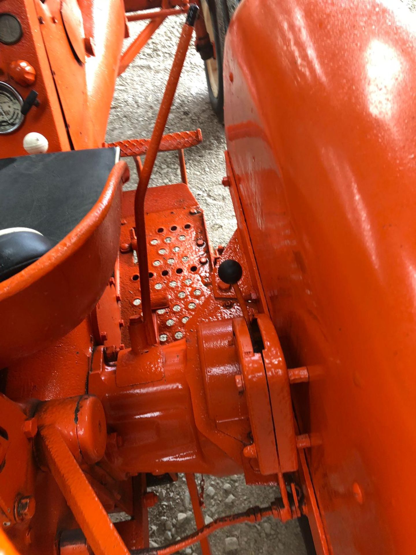 1965 ALLIS CHALMERS ED40 TRACTOR, 4 CYLINDER DIESEL ENGINE *PLUS VAT* - Image 15 of 17