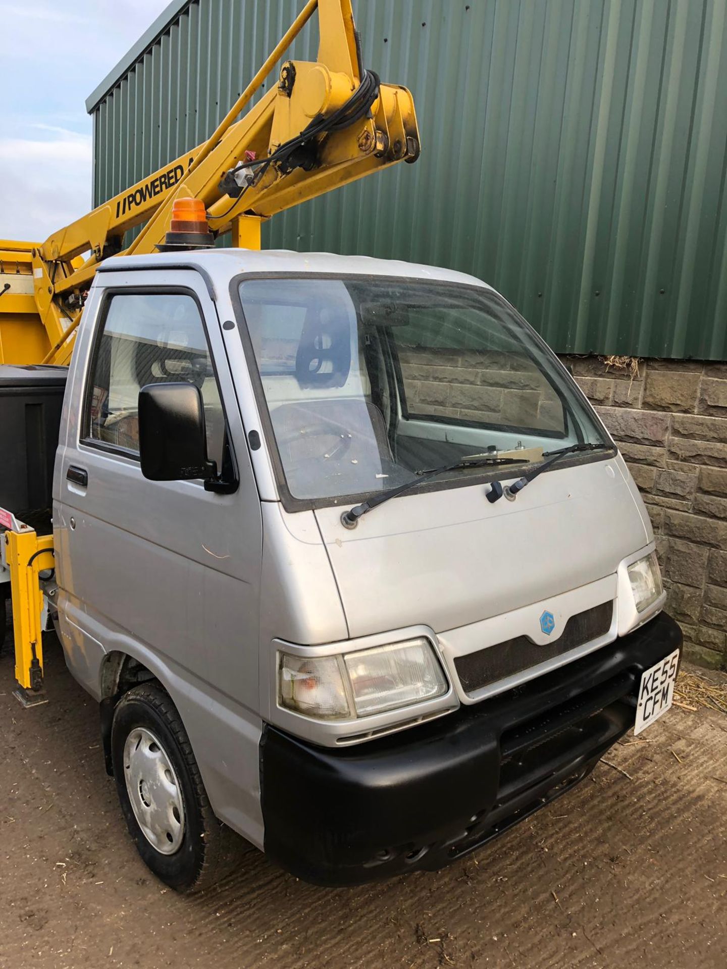 2005/55 REG PIAGGIO PORTER DIESEL WHITE CHERRY PICKER, SHOWING 1 FORMER KEEPER *PLUS VAT* - Image 2 of 15