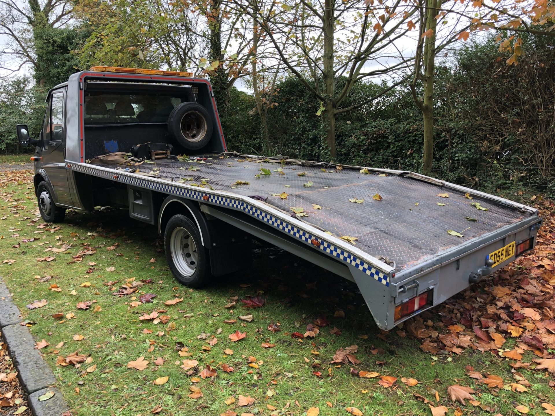 2005/55 REG FORD TRANSIT 350 LWB 135 BHP GREY DIESEL BEAVER TAIL RECOVERY CAR TRANSPORTER *PLUS VAT* - Image 6 of 28