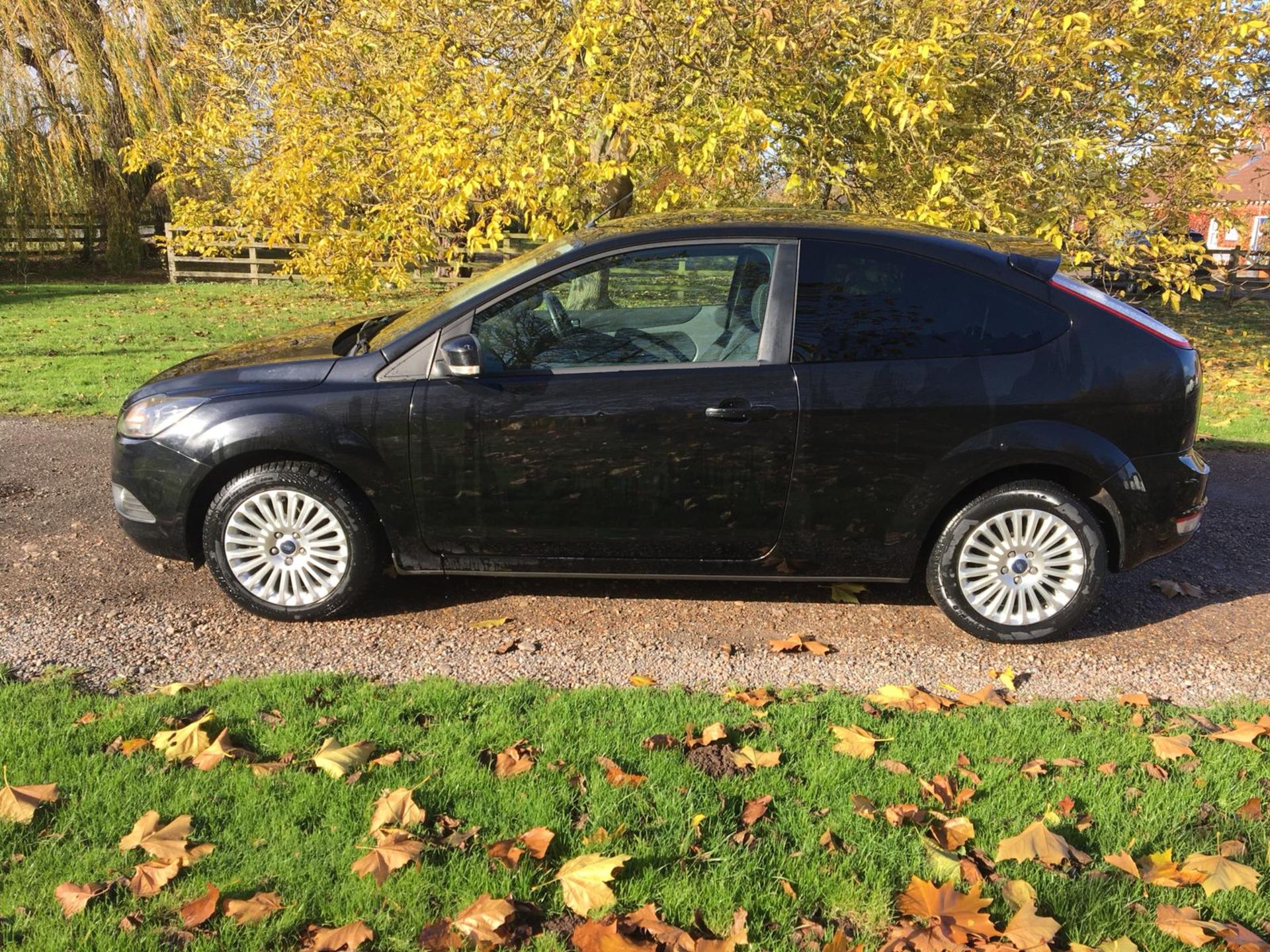 2008/58 REG FORD FOCUS TITANIUM TURBO DIESEL 136 BLACK 3 DOOR HATCHBACK, SHOWING 1 FORMER KEEPER - Bild 4 aus 13