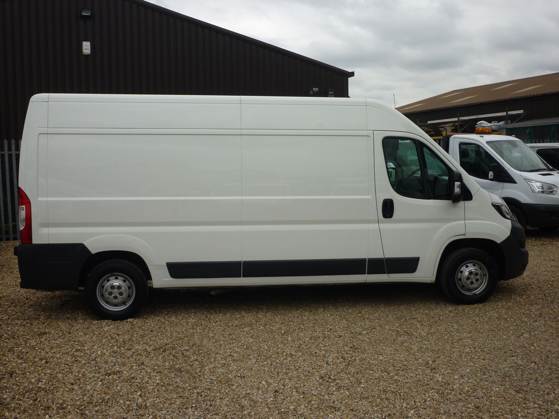 2016/16 REG PEUGEOT BOXER 335 PROFESSIONAL L3 H2 130PS DIESEL PANEL VAN, SHOWING 0 FORMER KEEPERS