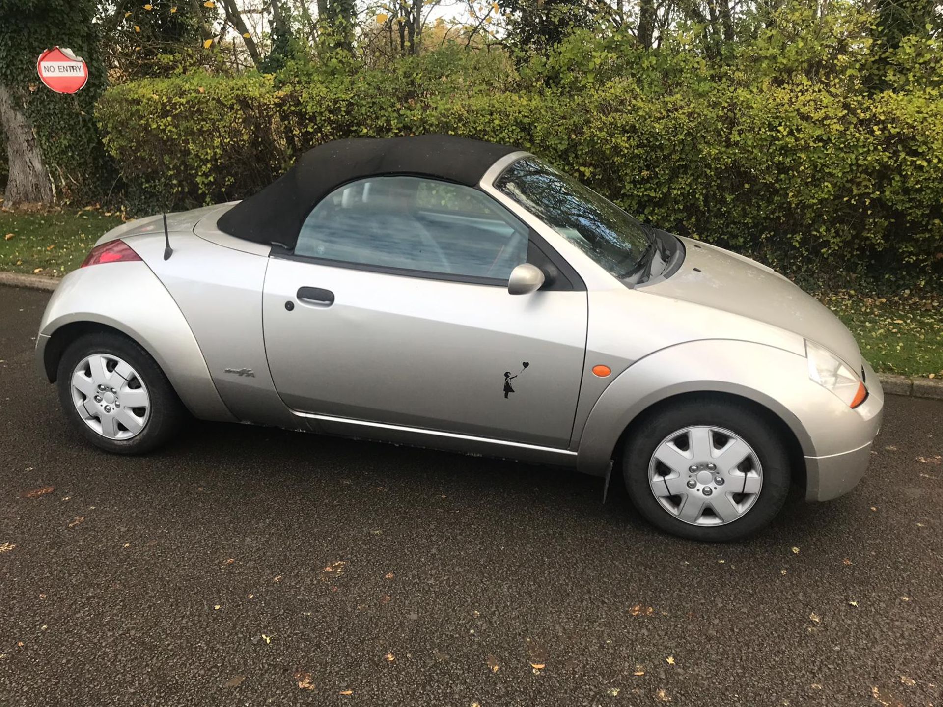 2005/05 REG FORD STREET KA LUXURY SILVER PETROL CONVERTIBLE *NO VAT* - Image 2 of 9