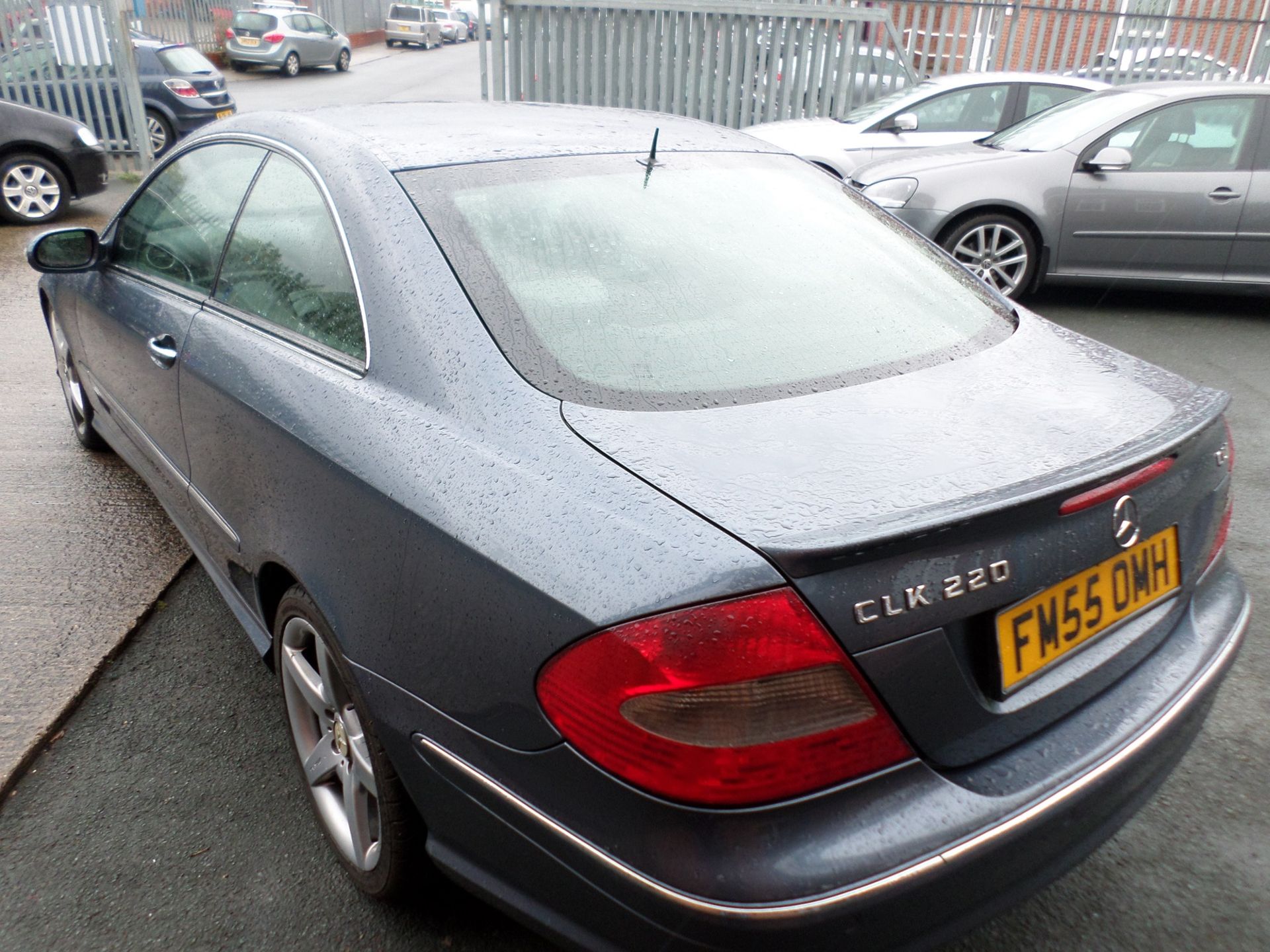 2005/55 REG MERCEDES CLK 220 CDI SPORT AUTO BLUE DIESEL COUPE, SHOWING 2 FORMER KEEPERS *NO VAT* - Image 5 of 16