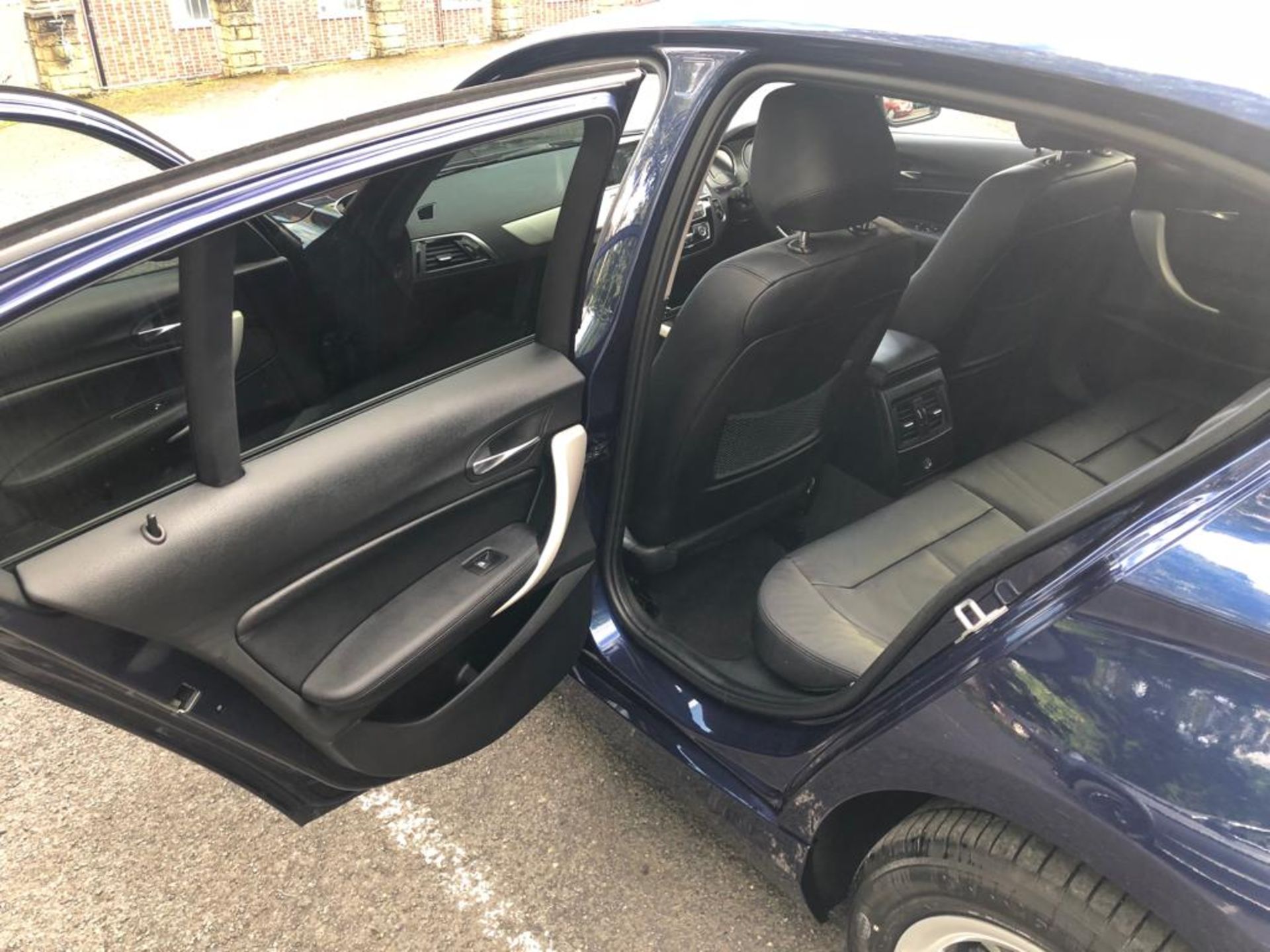 2018/67 REG BMW 118D SE AUTOMATIC BLUE DIESEL 5 DOOR HATCHBACK, SHOWING 0 FORMER KEEPERS *NO VAT* - Image 11 of 18