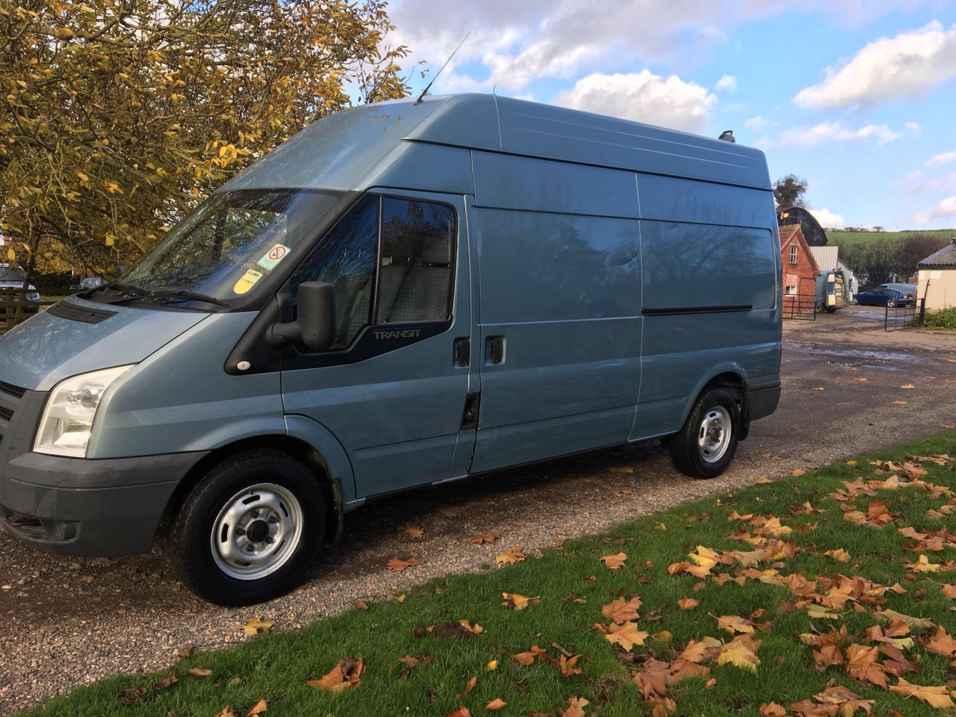 2011/11 REG FORD TRANSIT 115 T350L RWD BLUE DIESEL PANEL VAN, SHOWING 0 FORMER KEEPERS *NO VAT* - Image 3 of 11