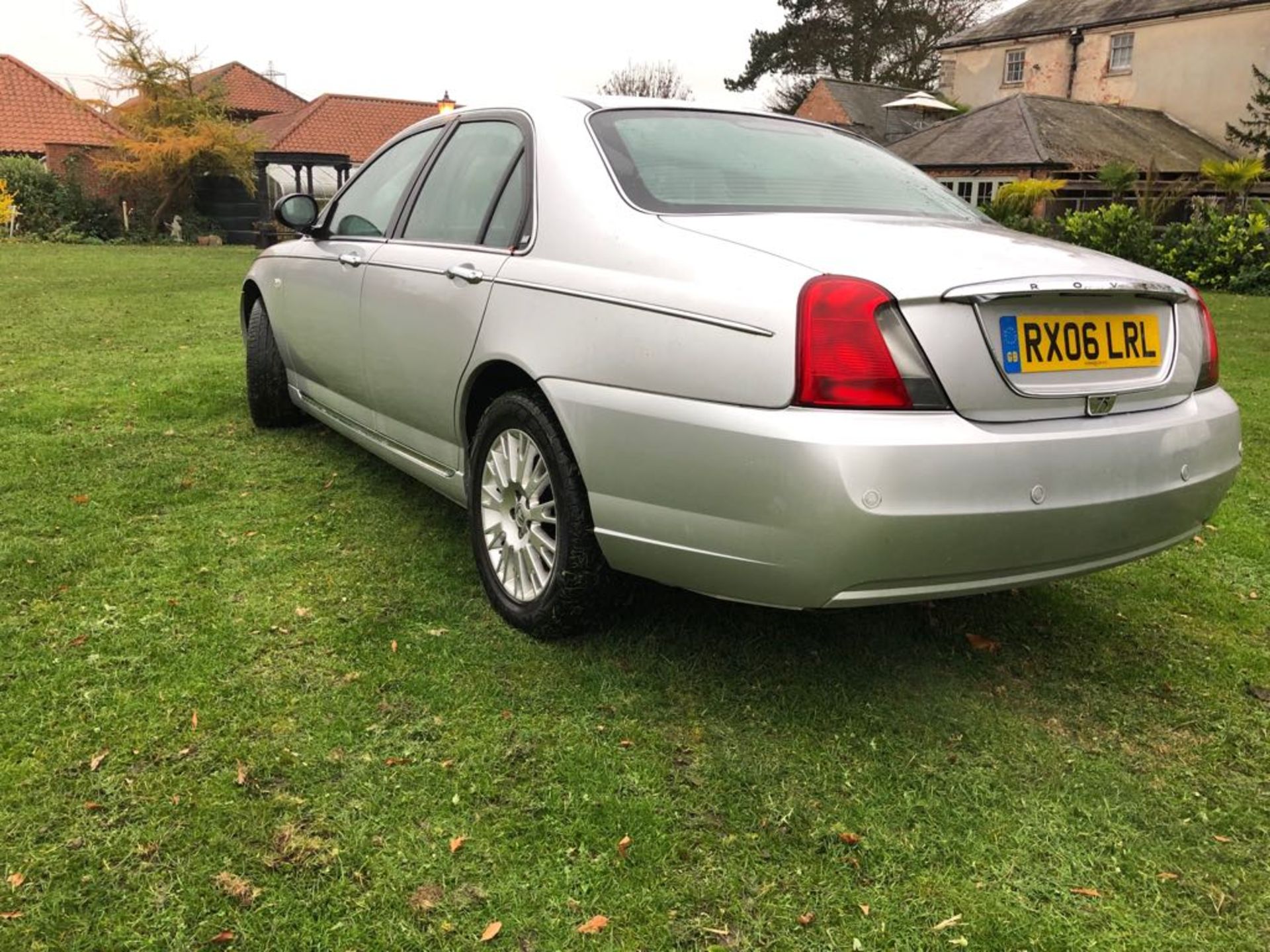 2006/06 REG ROVER 75 CONNOISSEUR SE T SILVER PETROL 4 DOOR SALOON, SHOWING 5 FORMER KEEPERS *NO VAT* - Image 3 of 25