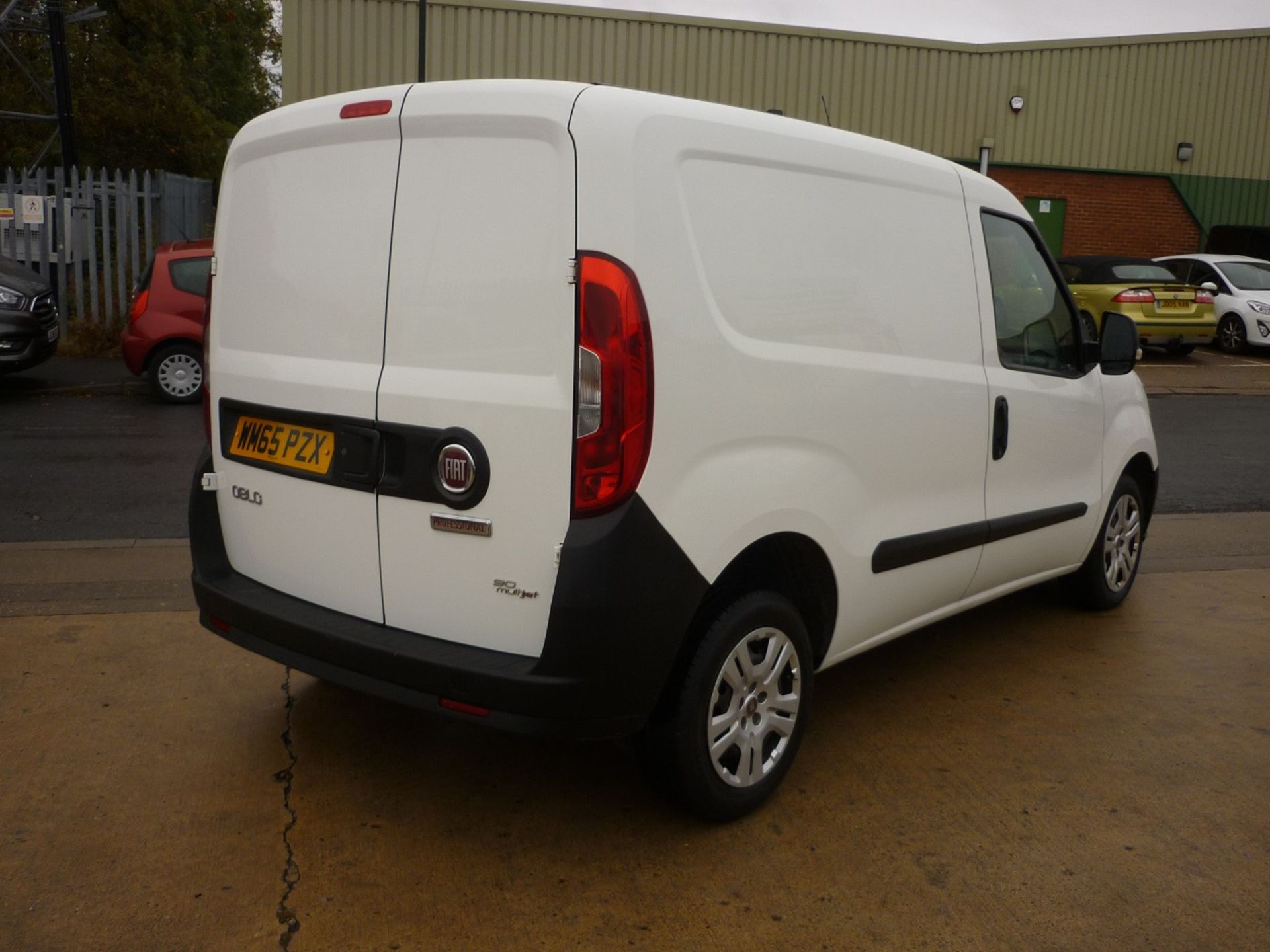 2015/65 REG FIAT DOBLO 16V MULTIJET WHITE DIESEL PANEL VAN, SHOWING 0 FORMER KEEPERS *PLUS VAT* - Image 3 of 7