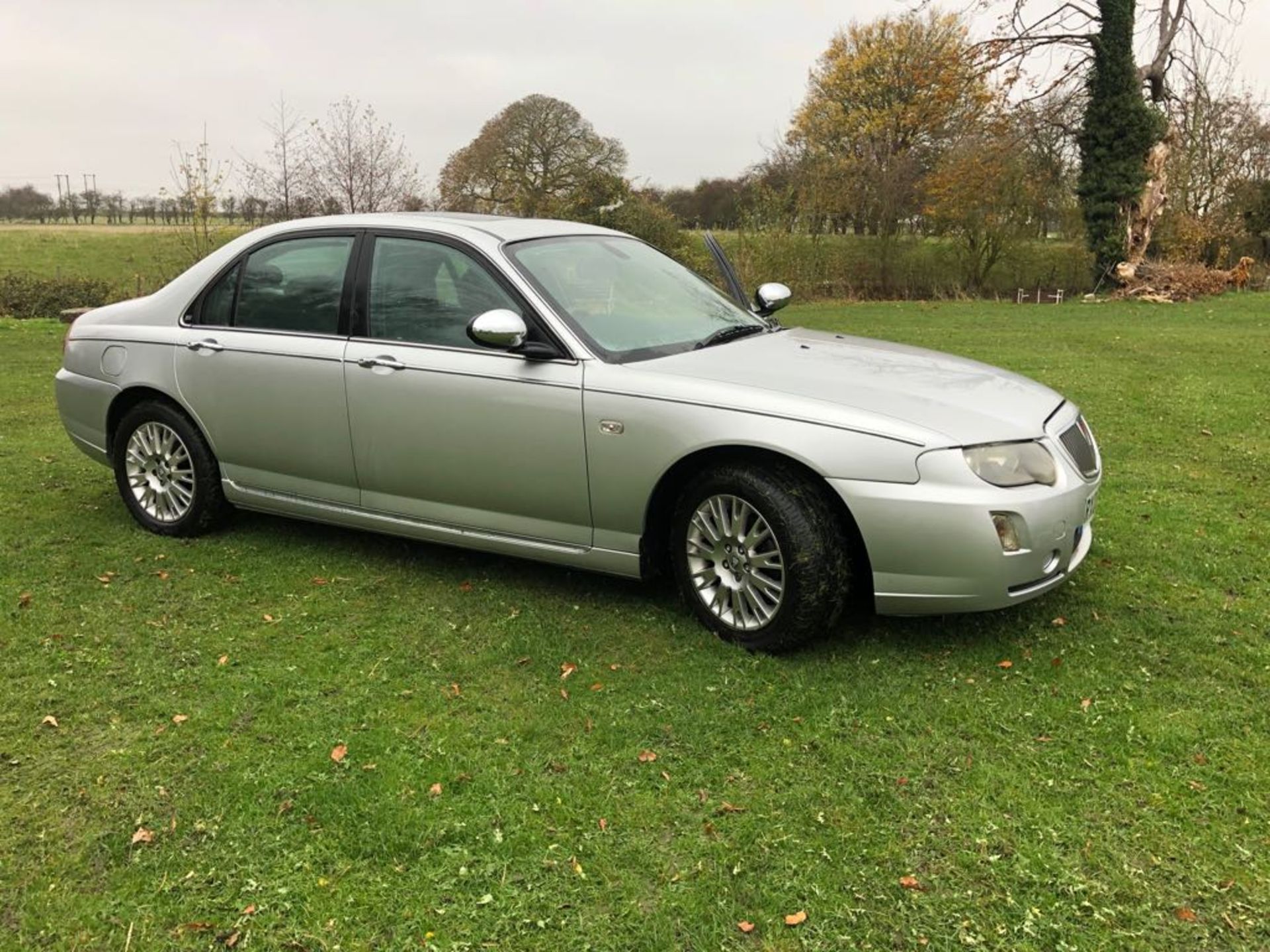 2006/06 REG ROVER 75 CONNOISSEUR SE T SILVER PETROL 4 DOOR SALOON, SHOWING 5 FORMER KEEPERS *NO VAT*