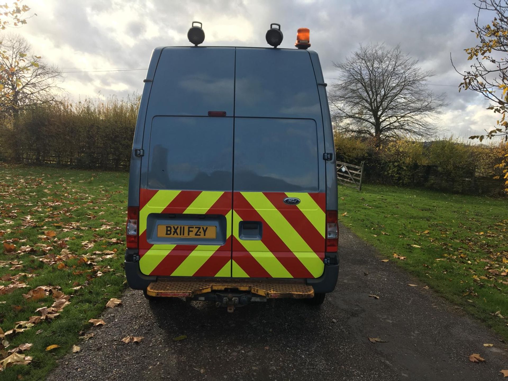 2011/11 REG FORD TRANSIT 115 T350L RWD BLUE DIESEL PANEL VAN, SHOWING 0 FORMER KEEPERS *NO VAT* - Image 5 of 11