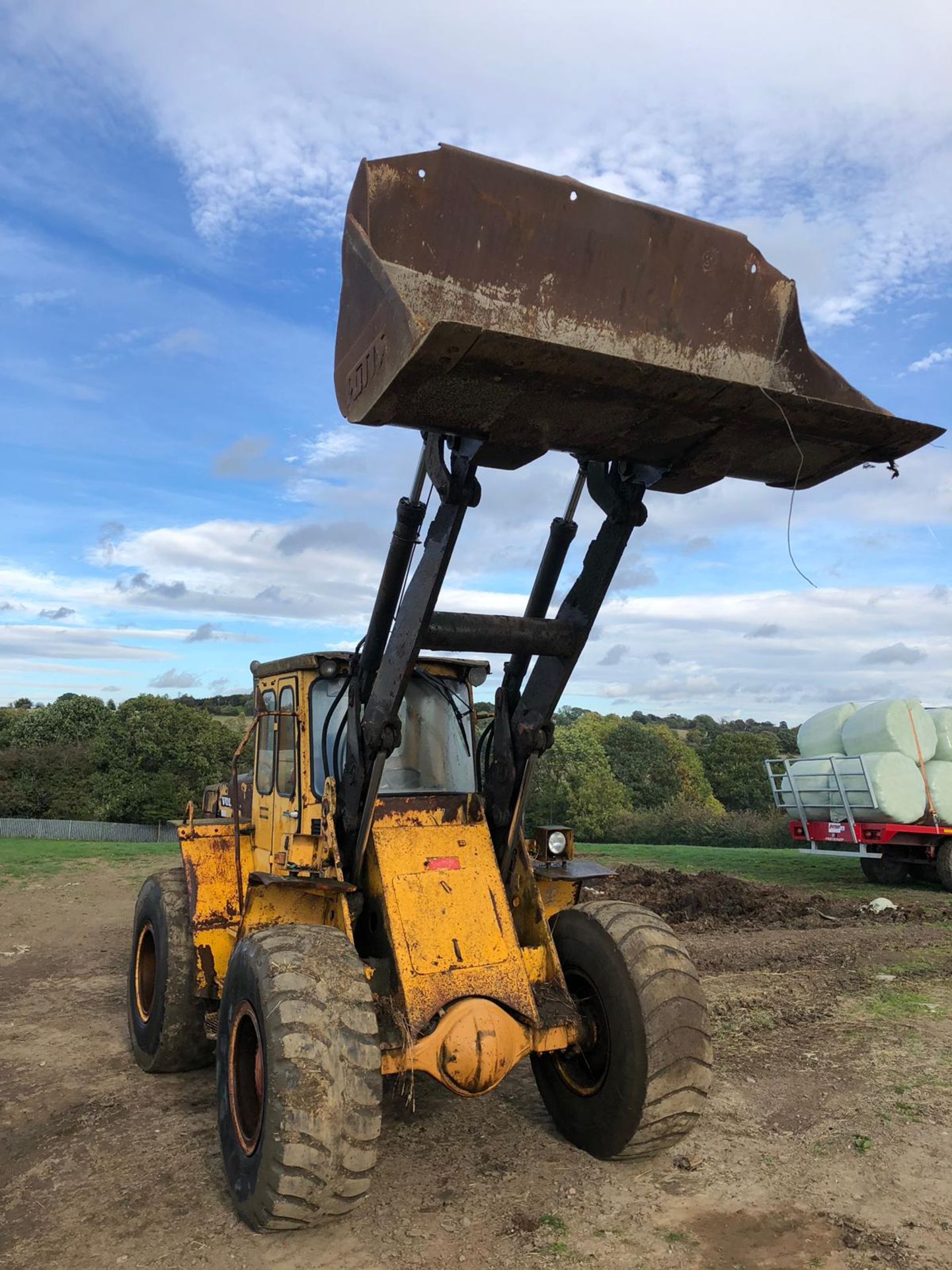 VOLVO BM4400 LOADING SHOVEL WHEEL LOADER *PLUS VAT* - Image 12 of 16