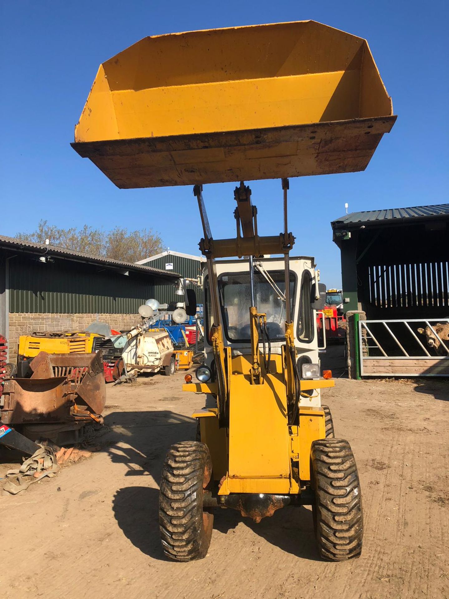 YANMAR DIESEL LOADING SHOVEL WHEEL LOADER *PLUS VAT* - Image 5 of 20