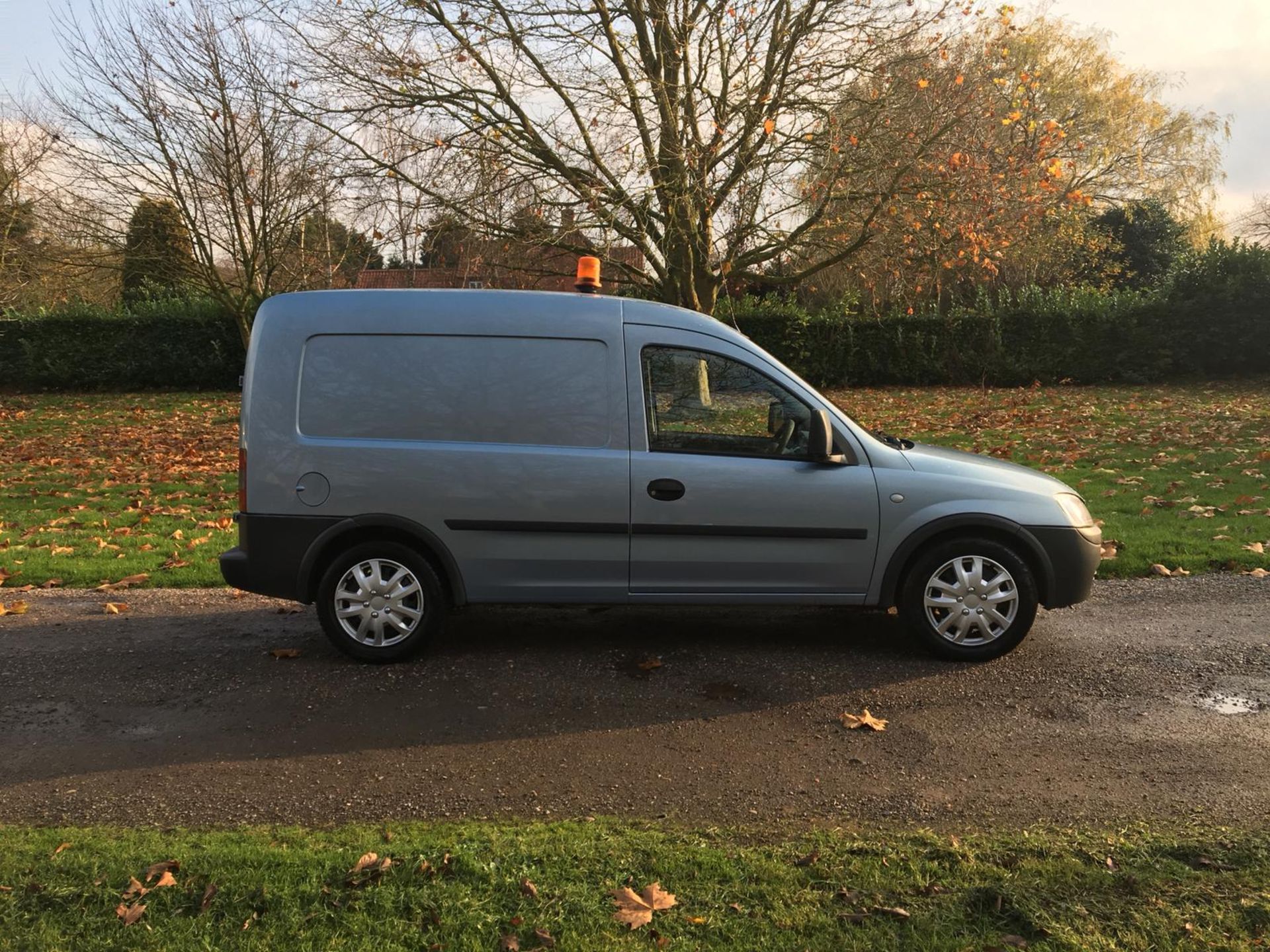 2011/11 REG VAUXHALL COMBO 2000 CDTI 16V BLUE DIESEL CAR DERIVED VAN, SHOWING 0 FORMER KEEPERS - Image 6 of 9