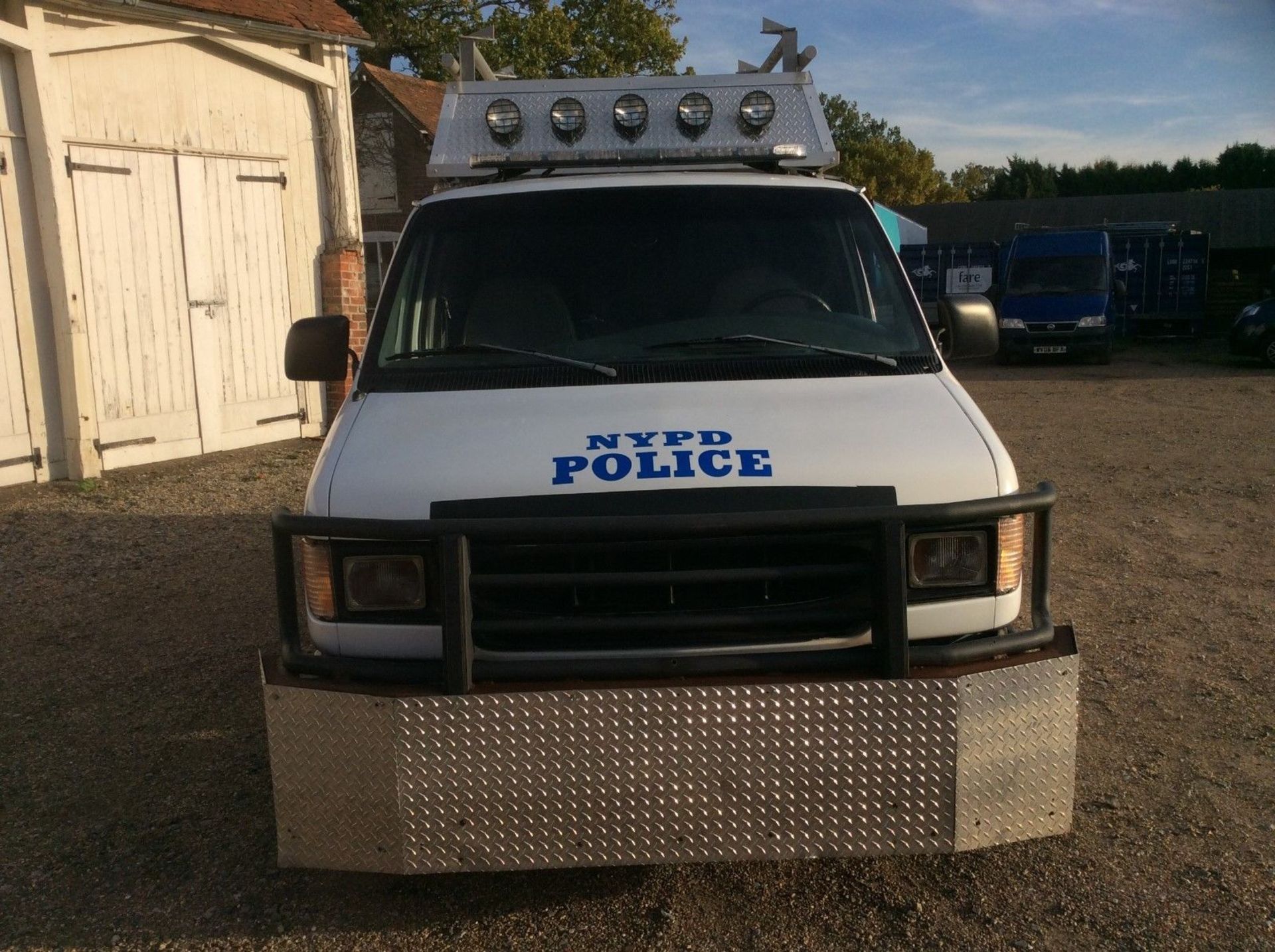 1998 FORD ECONOLINE E250 NYPD WHITE - EX FILM VAN *PLUS VAT* - Image 3 of 10