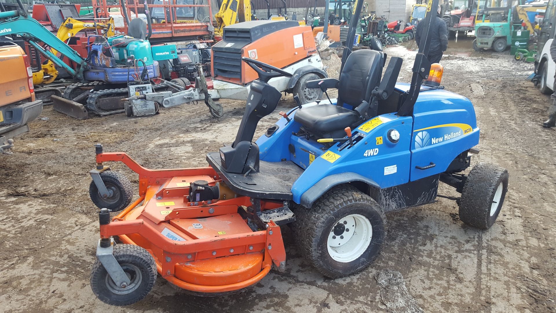 2010/60 REG NEW HOLLAND MC35 4WD RIDE ON LAWN MOWER LOW HOURS *PLUS VAT* - Image 2 of 7