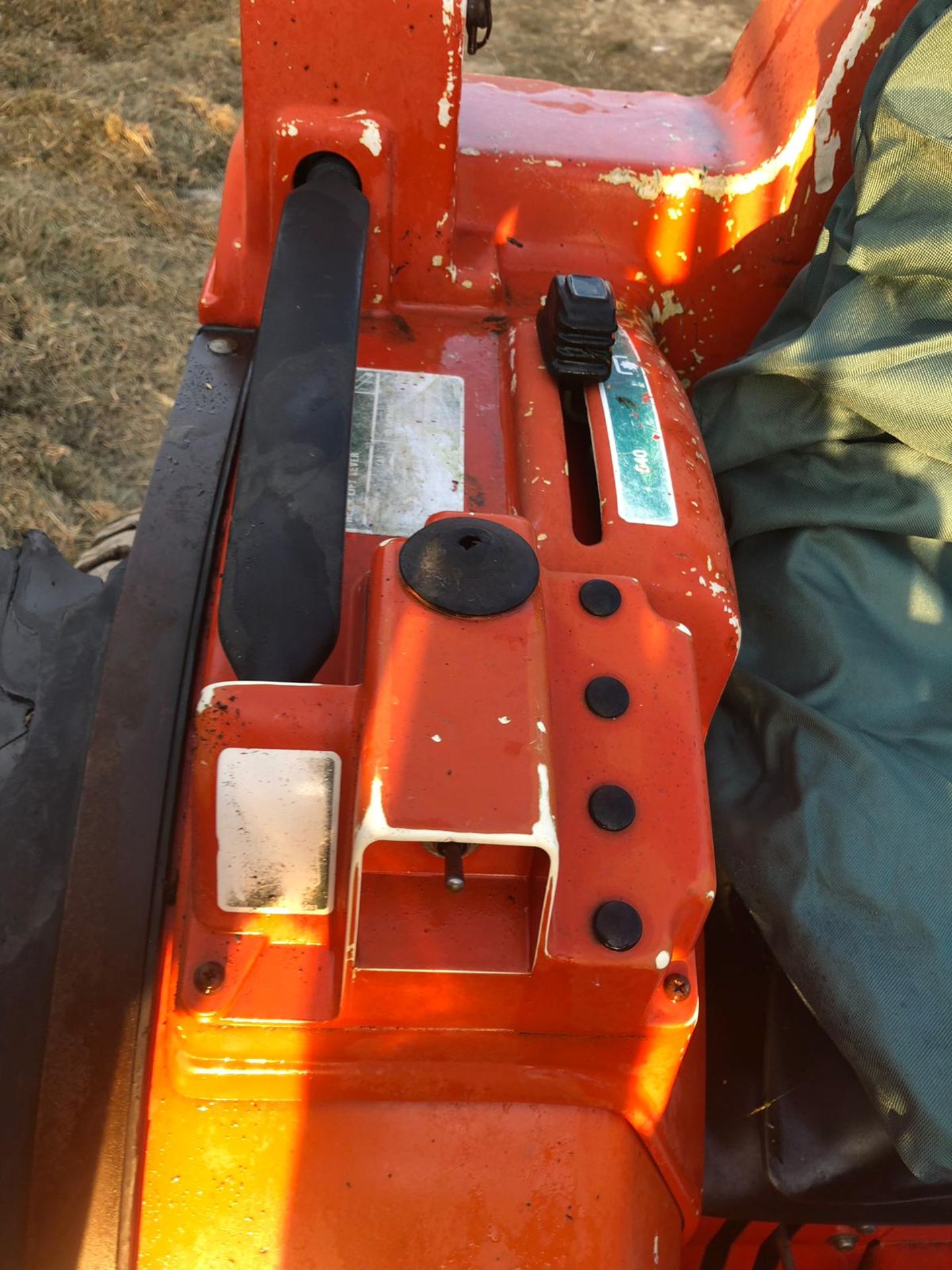 GOLDONI COMPACT TRACTOR WITH LEWIS FRONT LOADER *PLUS VAT* - Image 11 of 14