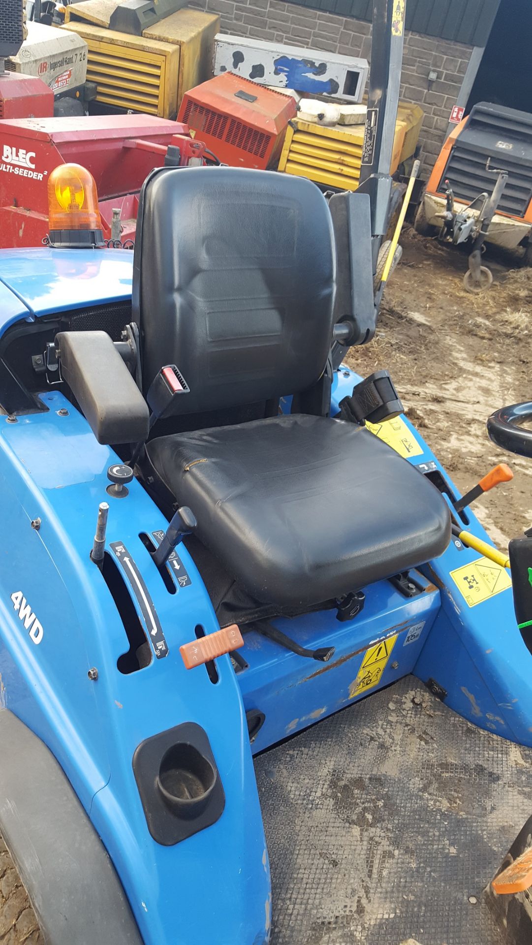 2010/60 REG NEW HOLLAND MC35 4WD RIDE ON LAWN MOWER LOW HOURS *PLUS VAT* - Image 4 of 7
