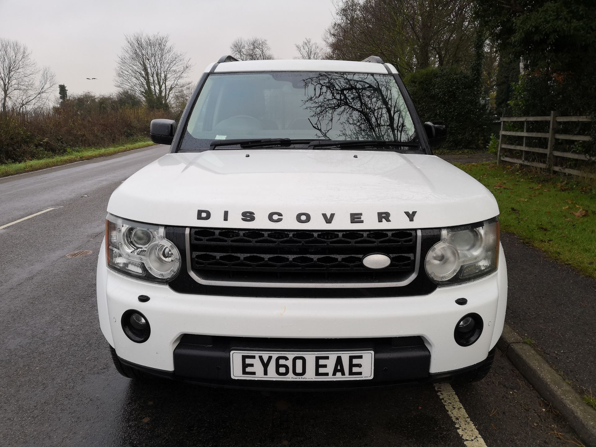 2011/60 REG LAND ROVER DISCOVERY 4 TDV6 AUTOMATIC WHITE COMMERCIAL DIESEL LIGHT 4X4 *NO VAT* - Image 2 of 19